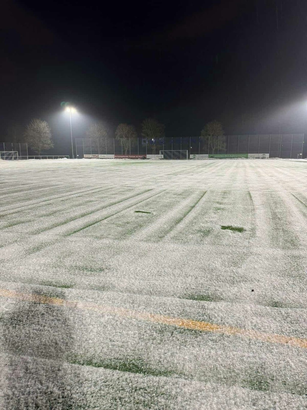 Spielabsagen-ohne-Ende-Regionalliga-Nordost-droht-gro-es-Nachhol-Chaos