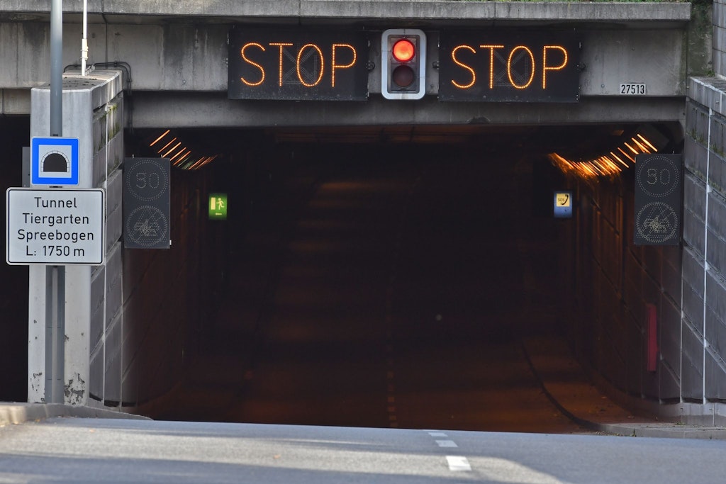 Sperrung des Tiergartentunnel am Montag: BVG-Verkehr betroffen