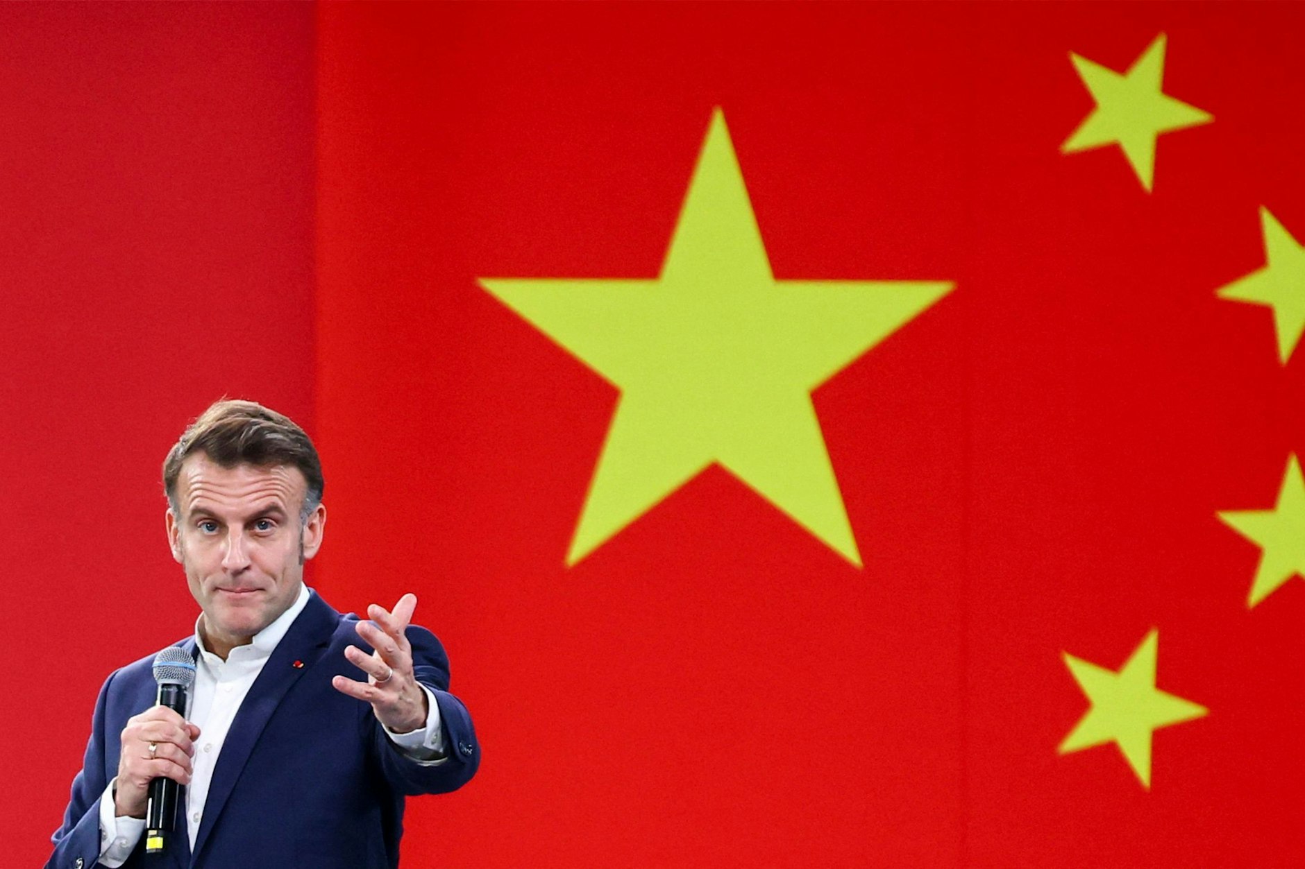 Frankreichs Präsident <a href="https://www.berliner-zeitung.de/topics/emmanuel-macron">Emmanuel Macron</a> wurde in China wie ein Rockstar empfangen.