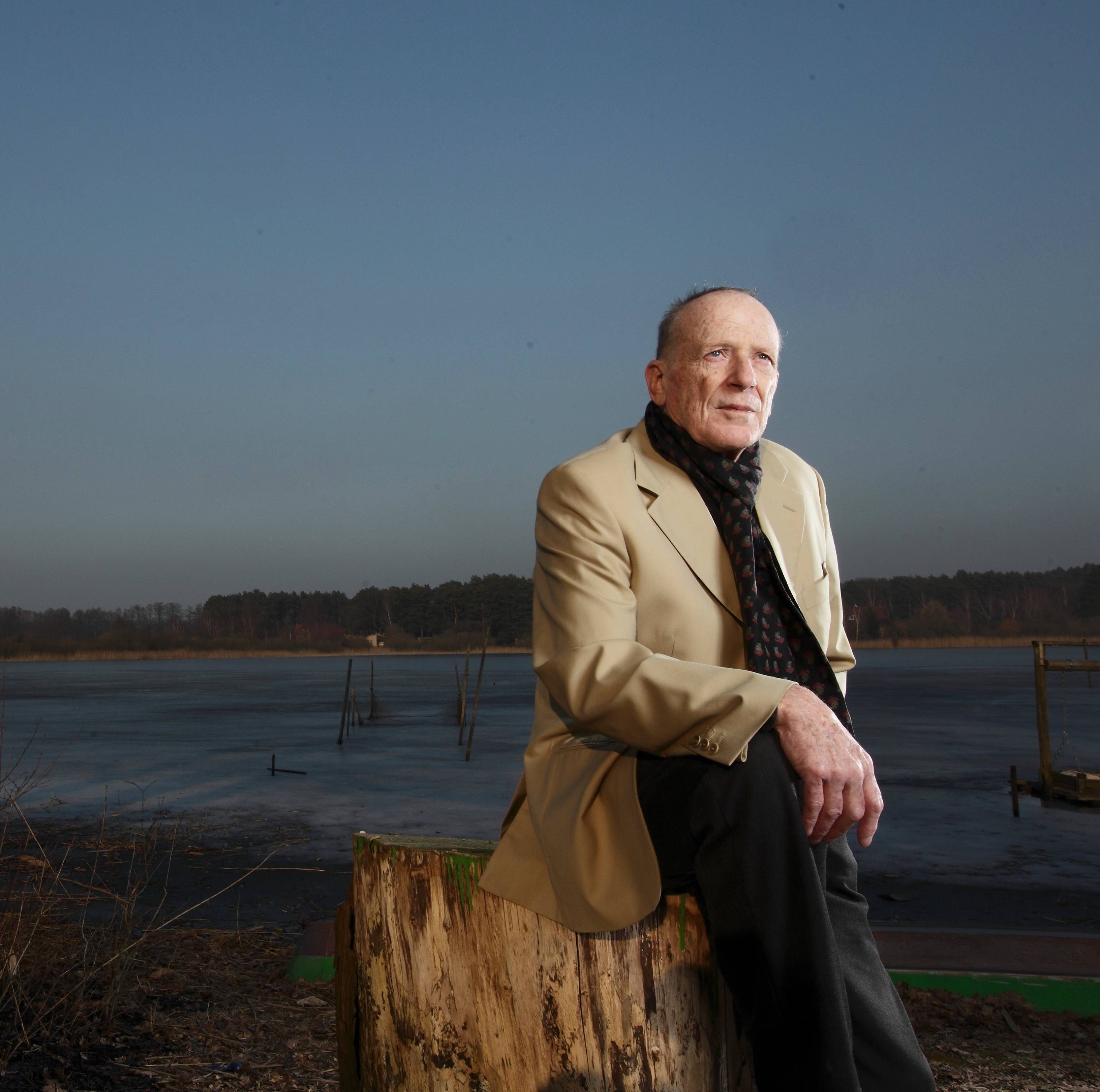 Wolfgang Kohlhaase: „Man nennt sich Ost-Berliner oder West-Berliner, so wie man sich früher nur Berliner nannte“