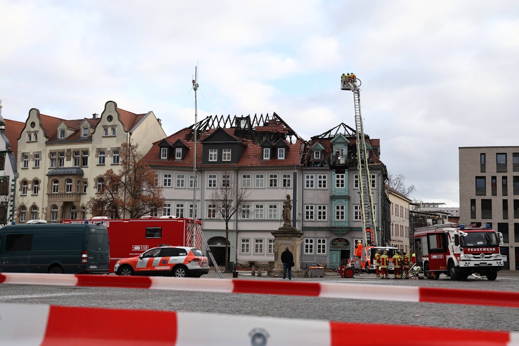 Erfurt: Polizei veröffentlicht neue Erkenntnisse zum Brand am historischen Domplatz