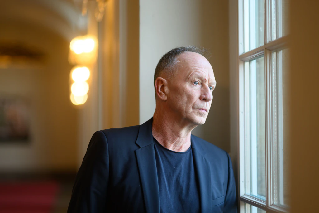 Hasko Weber kommt zurück in seine Heimatstadt und wird 2027 Intendant des Staatsschauspiels.