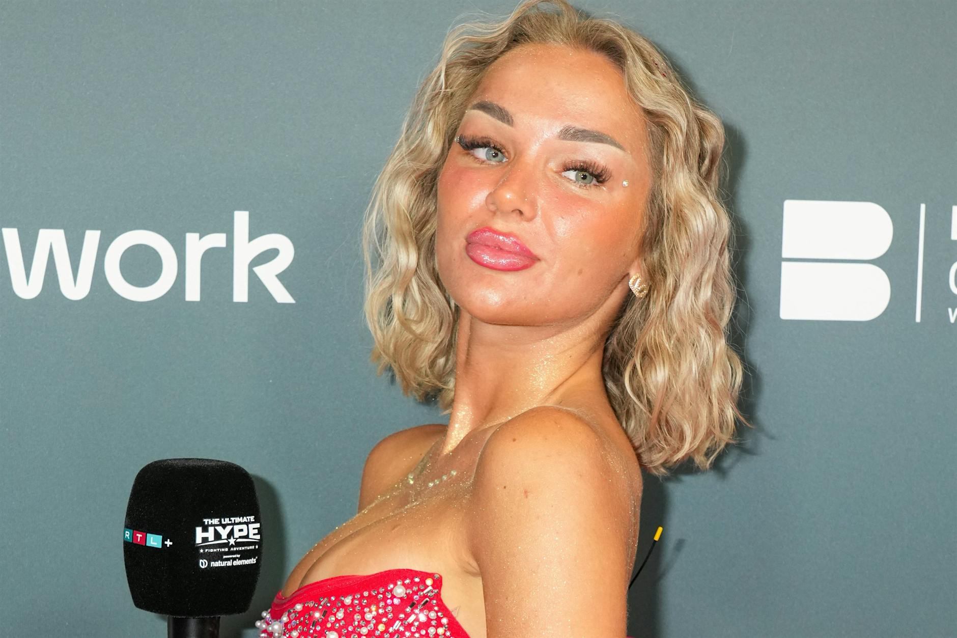 Aleks Petrovic schaltet nach Grapsch-Vorwurf von Emmy Russ Anwalt ein