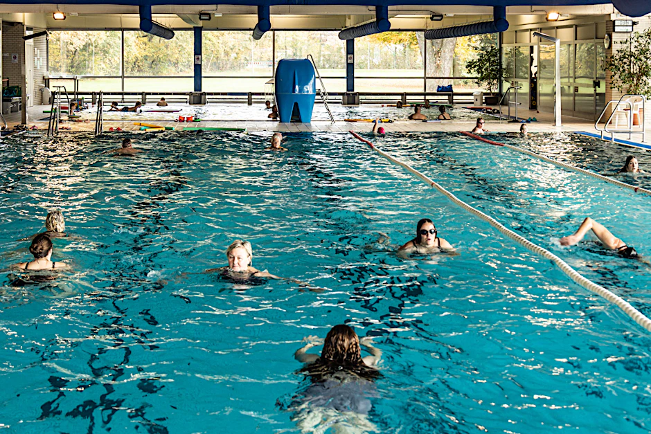 Einigen Berliner Schwimmbädern fehlt das Geld!