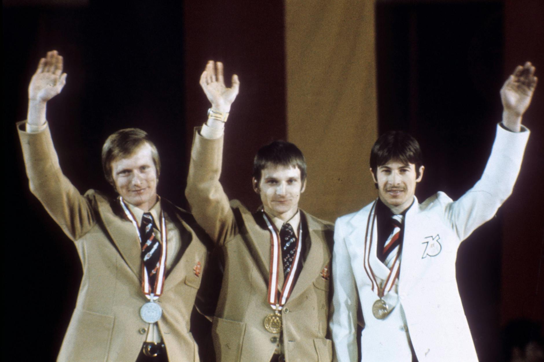 Hans-Georg Aschenbach gewinnt 1976 Olympia-Gold vor Jochen Danneberg (l.) und Karl Schnabl aus Österreich.