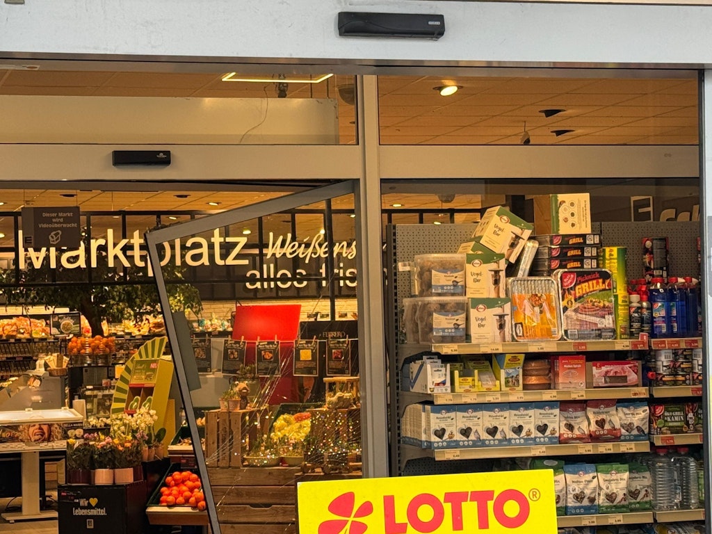 Explosion-verw-stet-Edeka-und-die-T-ter-entkommen