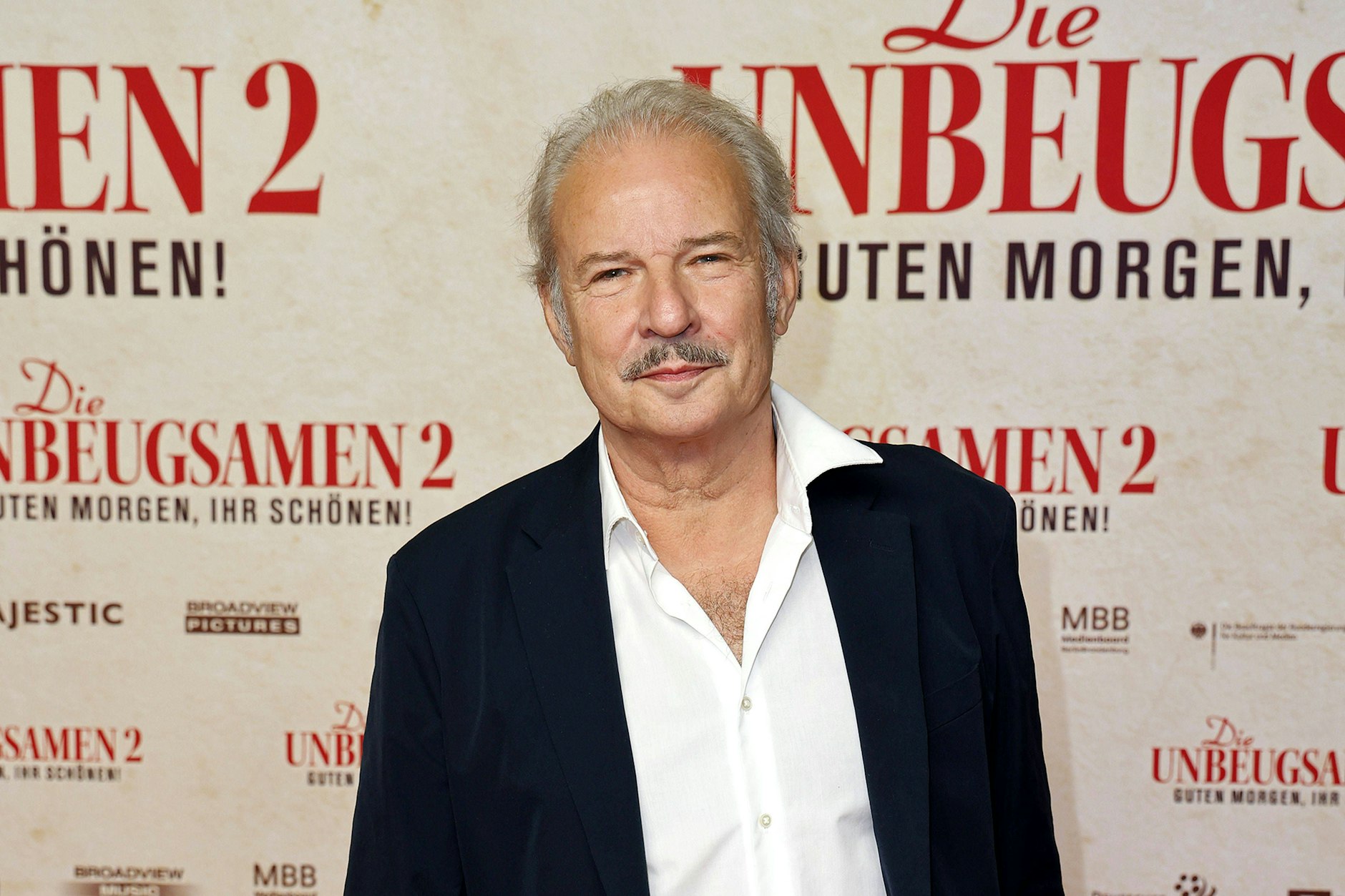 In dem Podcast blickt Leander Haußmann auch kritisch auf seine Erfahrungen.