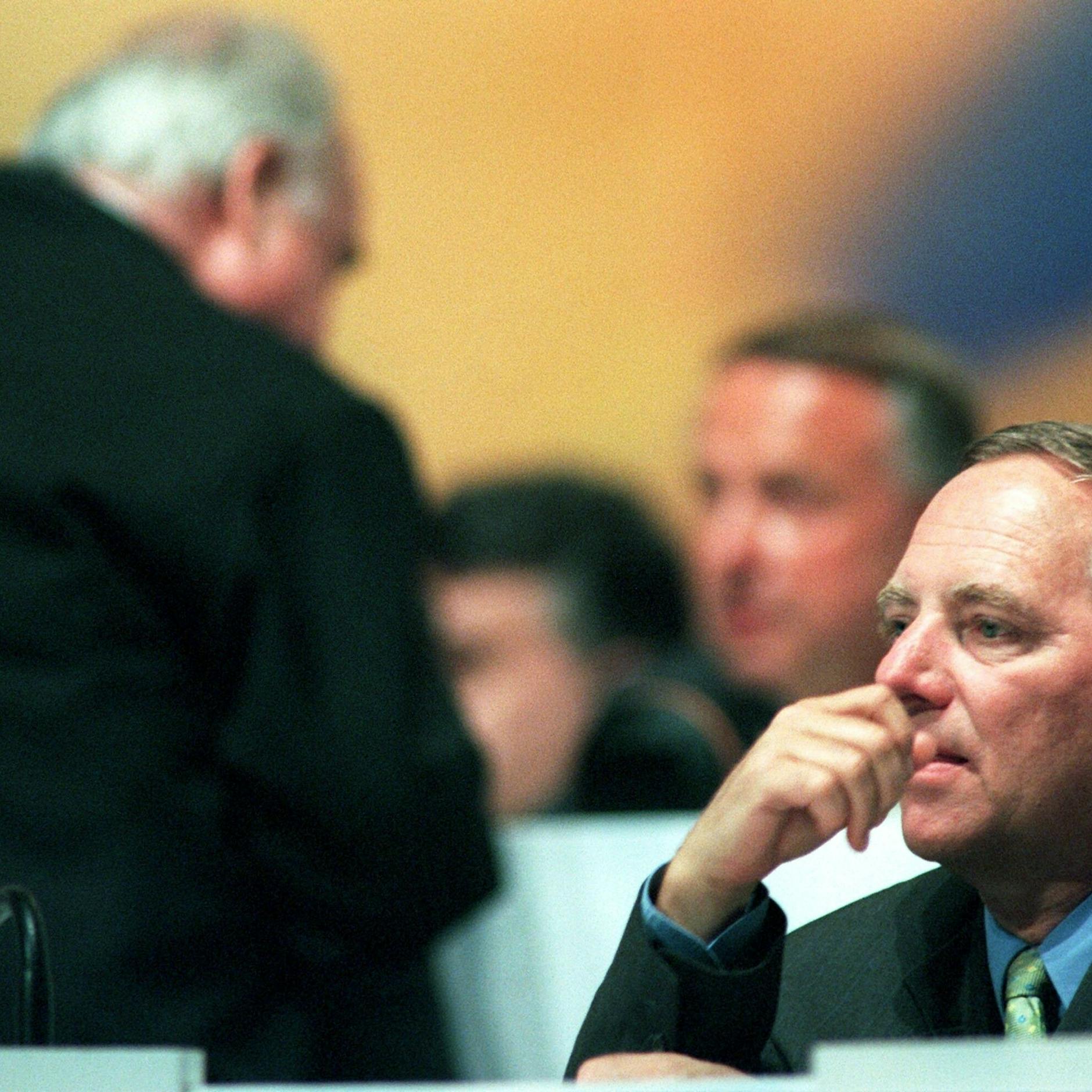 Image - Warum die größten Skandale der Nachwendezeit nie aufgeklärt wurden – und weshalb das ein Problem ist