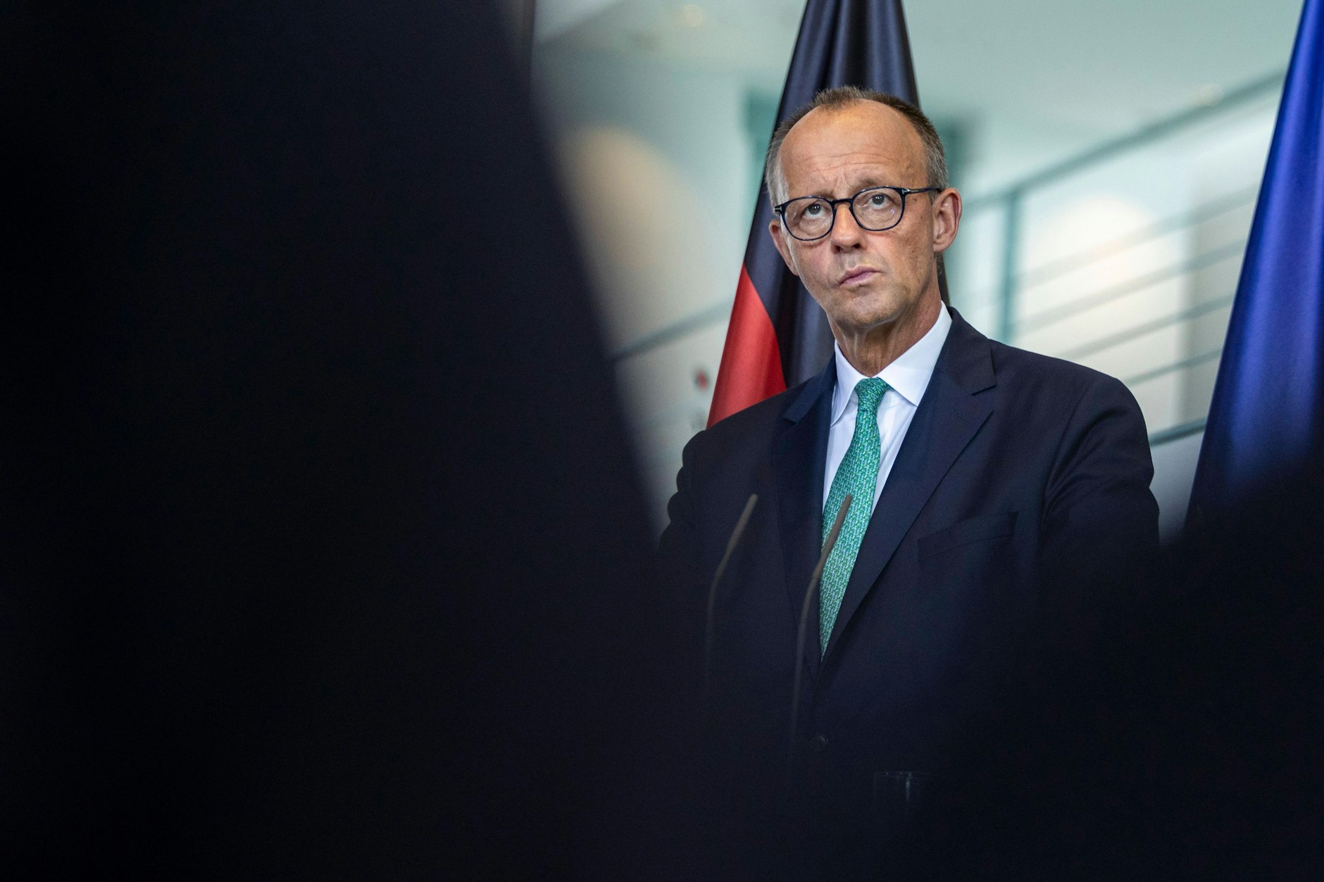 Bundeskanzler Friedrich Merz (CDU) macht den Iran für destabilisierende Aktivitäten im Nahen Osten verantwortlich.