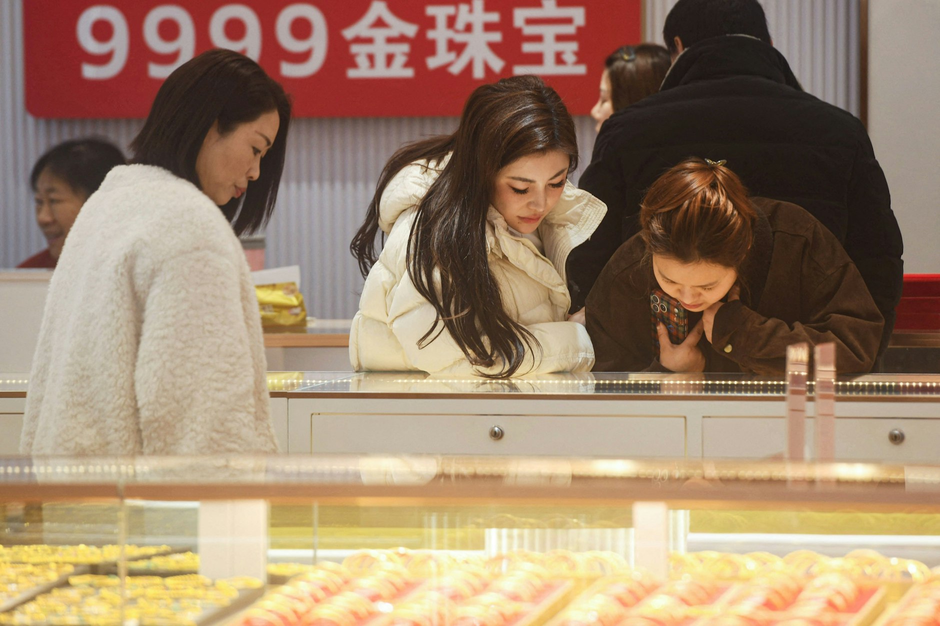 China baut seine Goldreserven kontinuierlich aus und versucht sich im internationalen Finanzsystem unabhängiger vom US-Dollar zu positionieren.