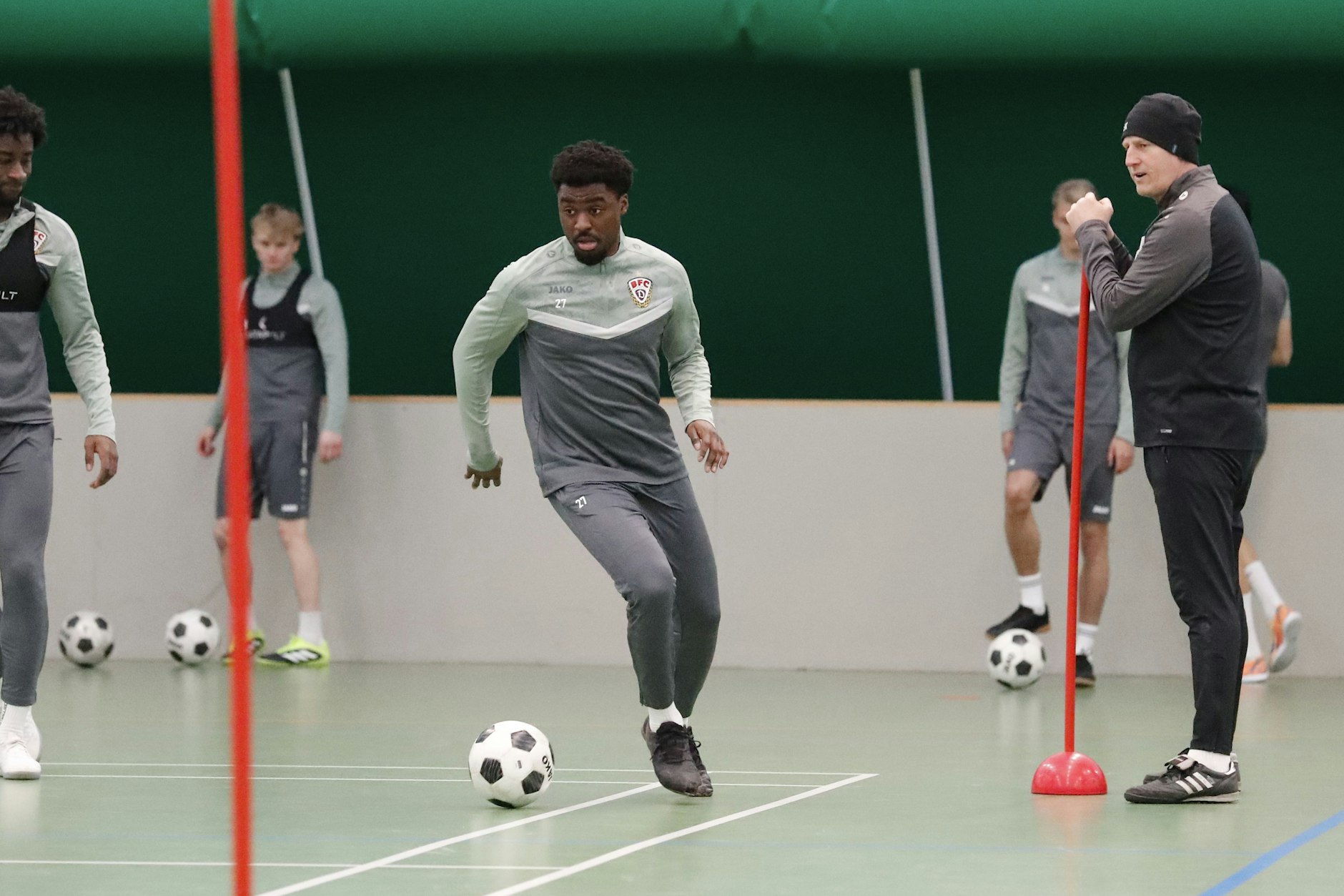 Trainer Sven Körner (r.) hätte aktuell mit dem BFC Dynamo bei jedem Hallenturnier gute Karten.