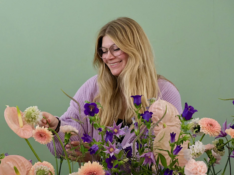 Die Floristin Rosa Kaufmann gibt Tipps, worauf es beim perfekten Blumenstrauß zum Valentinstag ankommt.