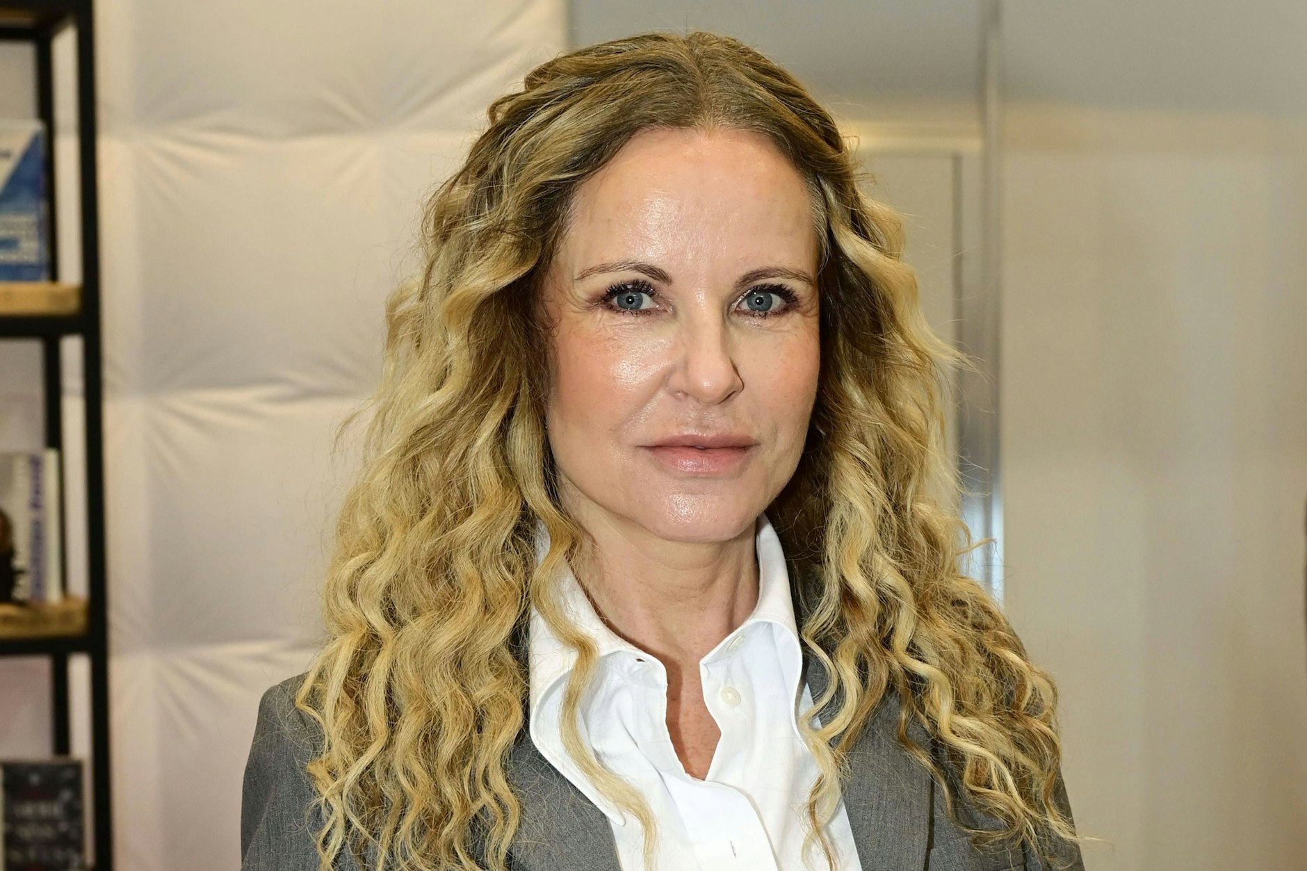 Katja Burkard bereut plötzlich, was sie im Podcast gesagt hat.