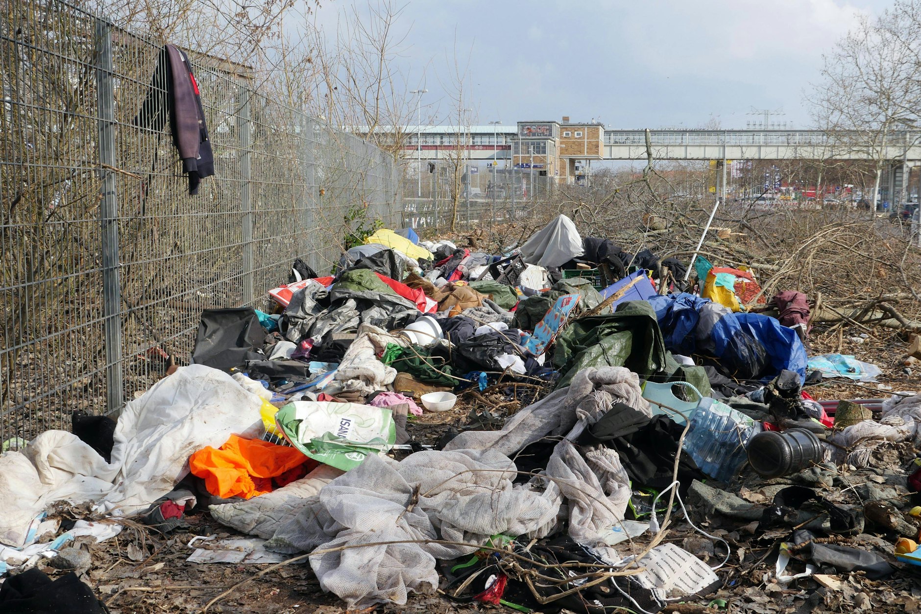 (Symbolbild) Auch in Berlin-Steglitz gibt es ein großes Sperrmüllproblem.