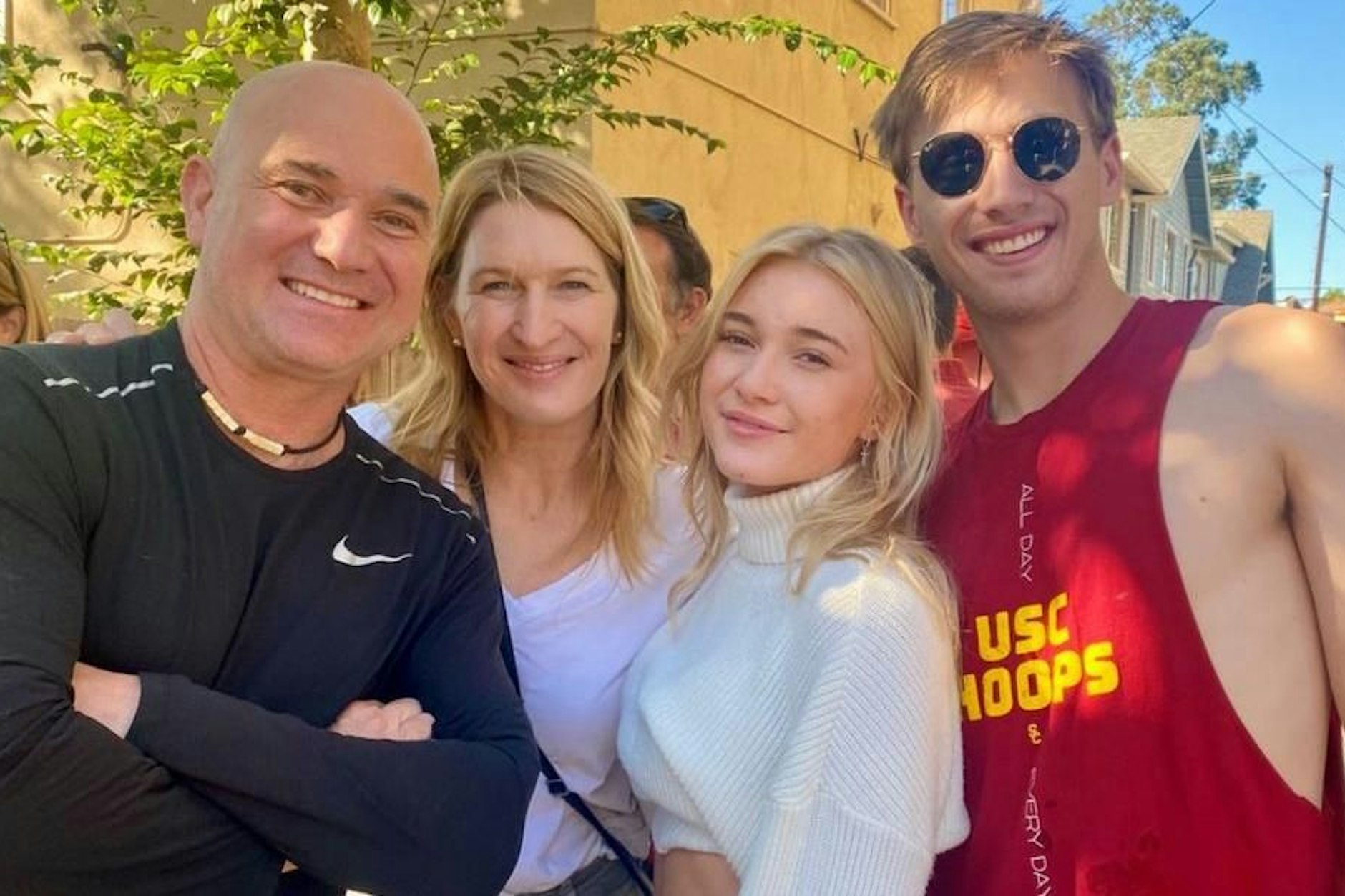 Seltener Familien-Schnappschuss auf Instagram: Andre Agassi, Steffi Graf und ihre Kinder Jaden Gil (r.) und Jaz Elle 2022