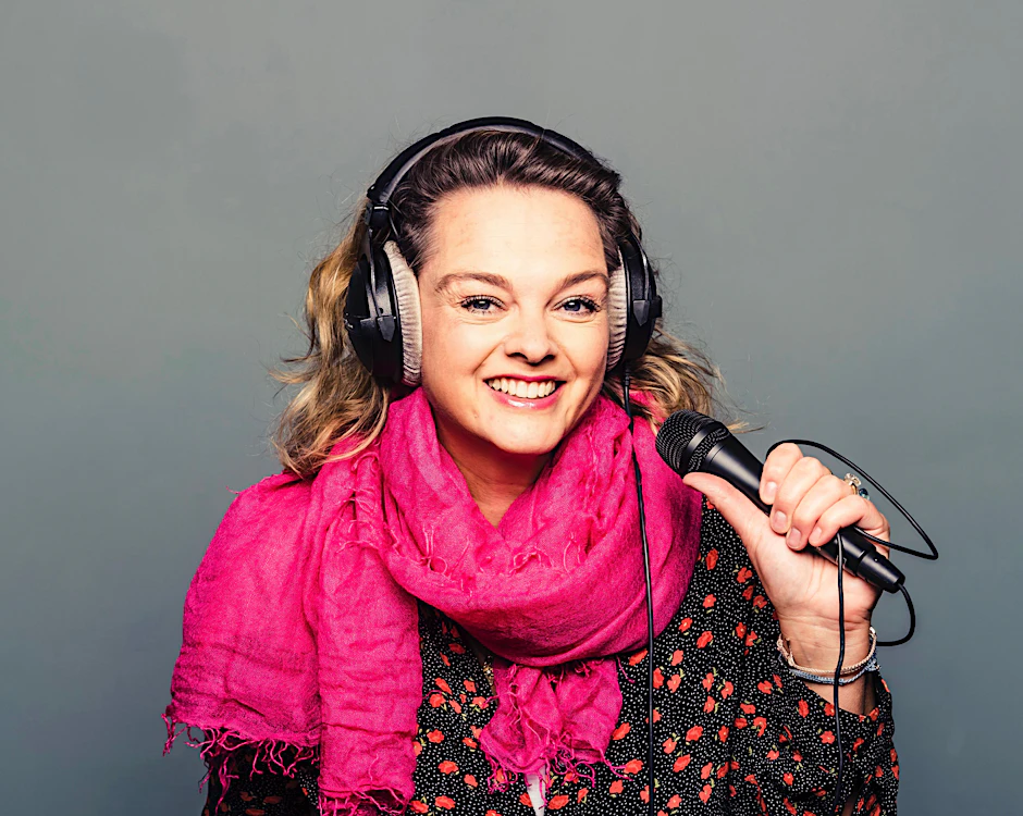 Wie kann man beim Daten besonders von sich überzeugen? Stimm-Experte Silke Haas gibt Tipps