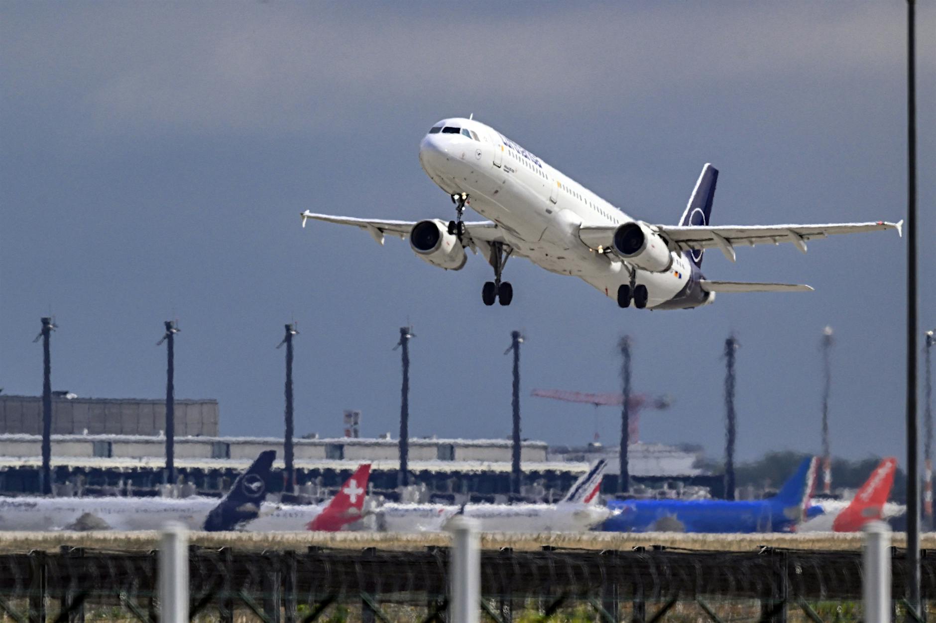 Streik bei der Lufthansa sorgt für Flugausfälle am BER