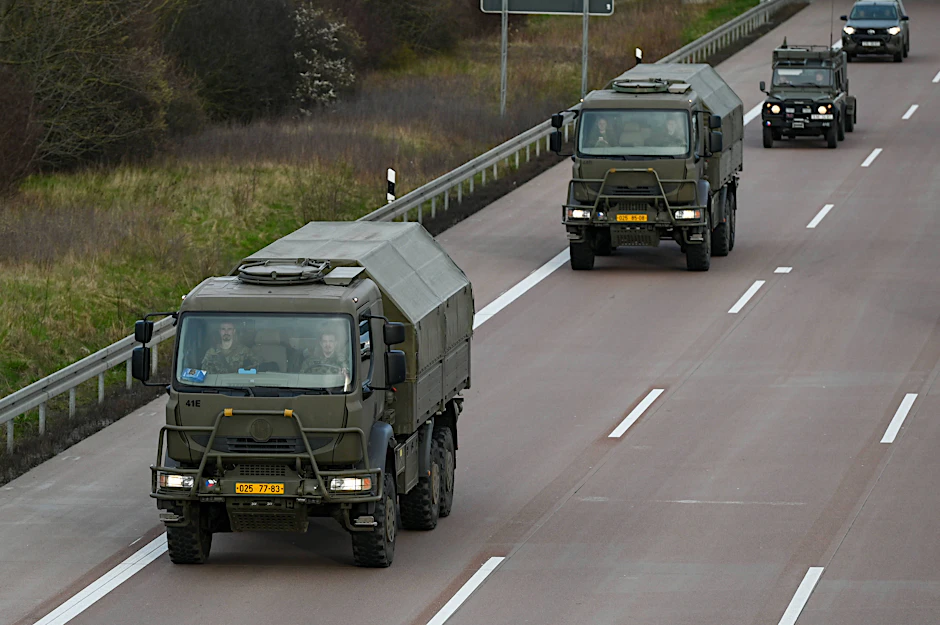 Am Sonntag sorgte ein Bundeswehr-Konvoi für Verkehrsbehinderungen auf Sachsen-Anhalts Straßen