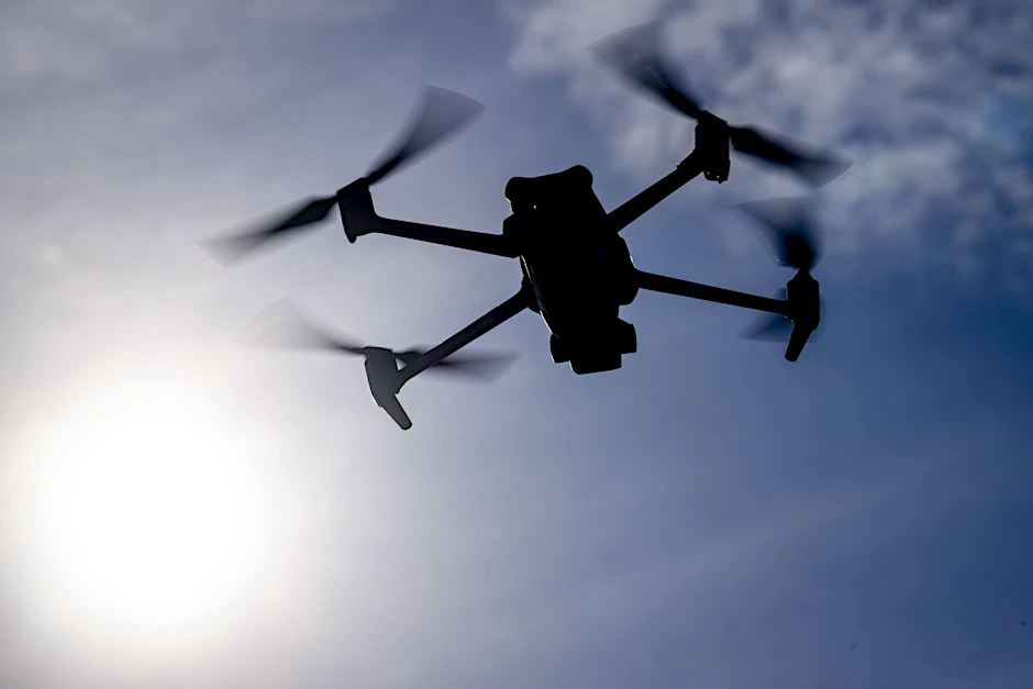 Könnte letztendlich von der Thüringer Polizei ausgeschaltet werden: Eine Drohne am Himmel.