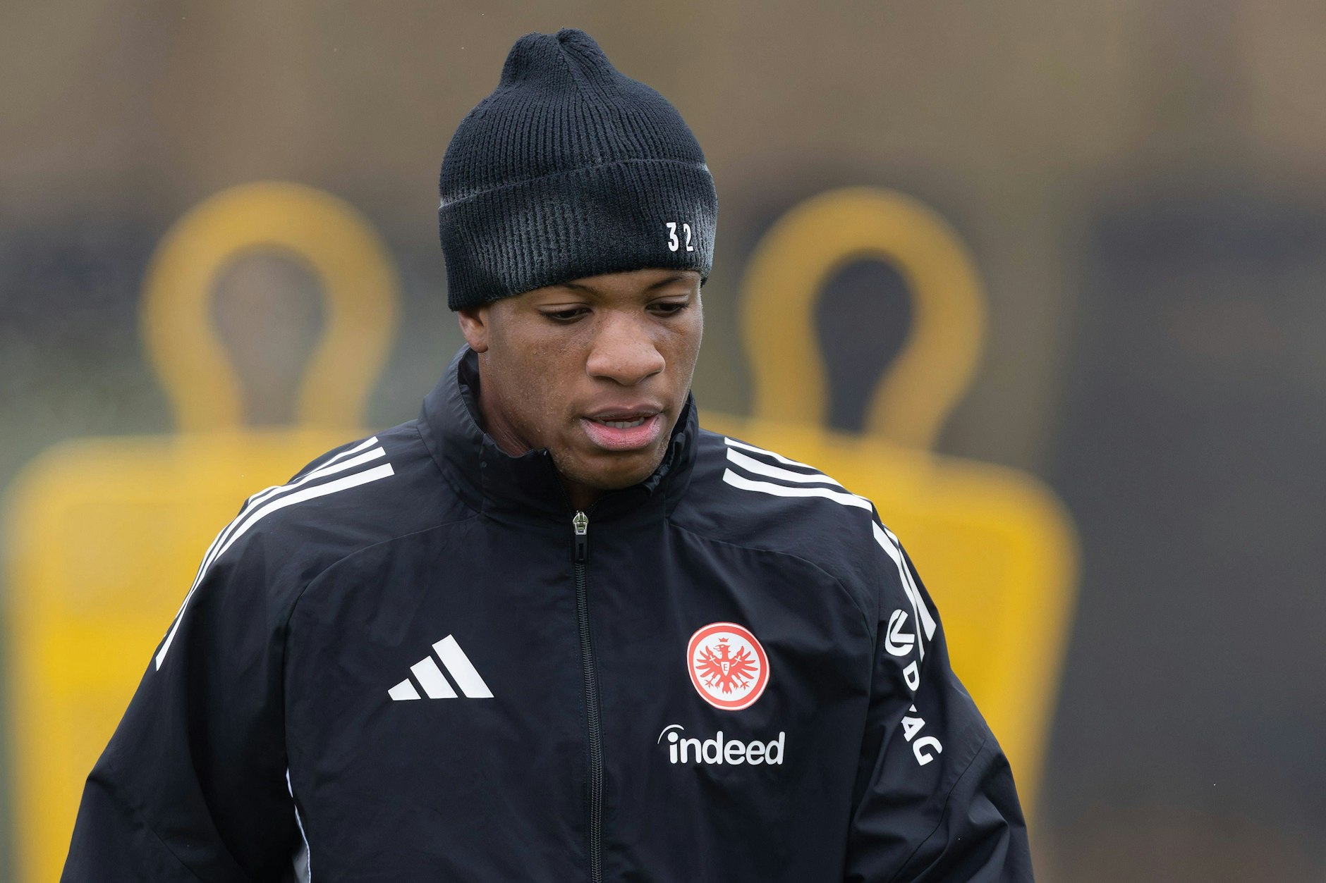 Herthas Ex-Stürmer Jessic Ngankam wurde bei Eintracht Frankfurt nicht glücklich und ging nach Österreich. Da verfolgt ihn das Pech weiter.