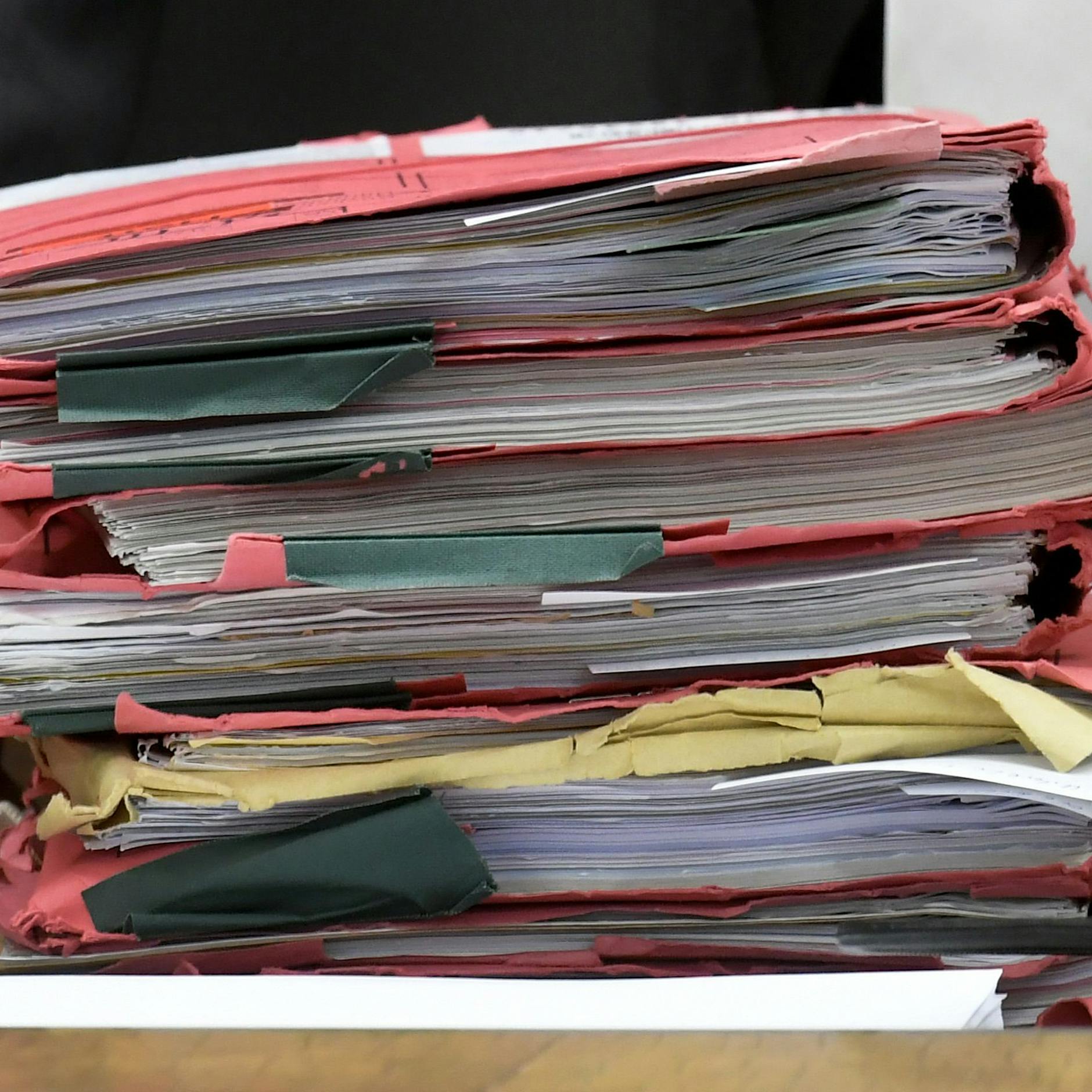 Überforderte Justiz lässt gefährliche Kriminelle laufen