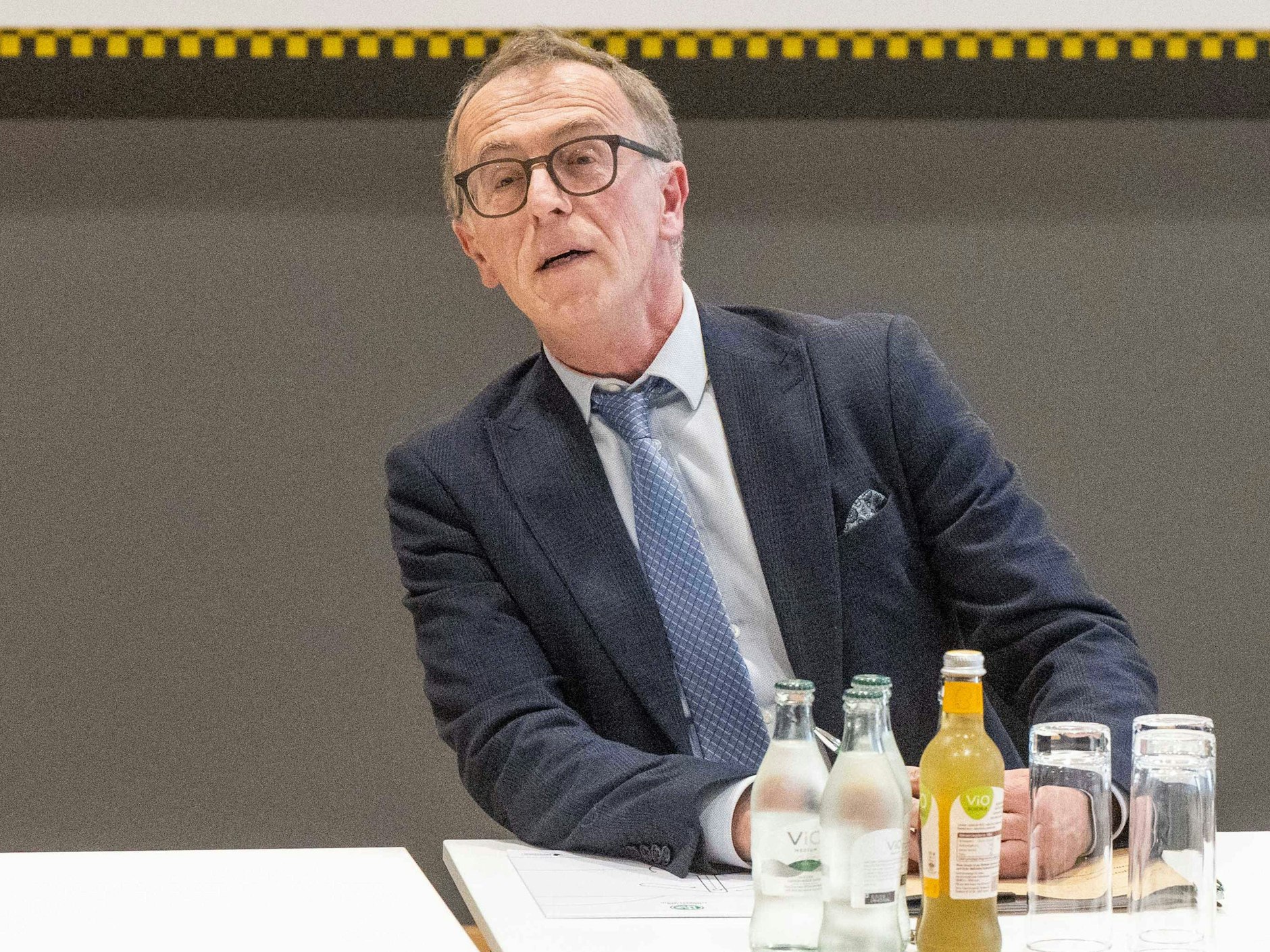 Der Vorsitzende des DFB-Sportgerichts Stephan Oberholz sorgt für Irriation wegen seines Urteils gegen Hertha-Spieler Kownacki.