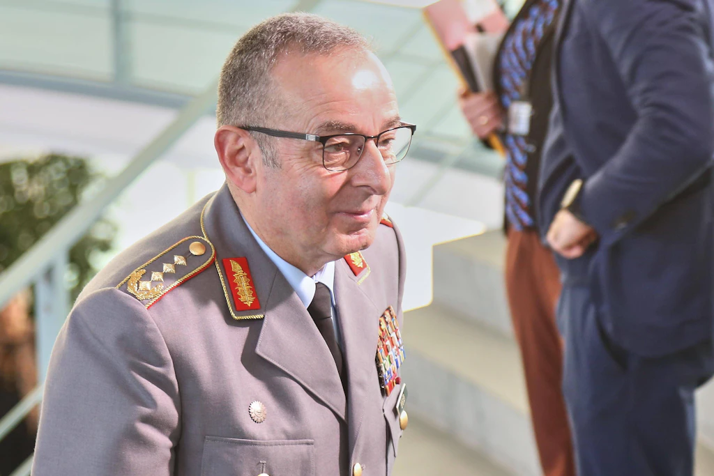 Bundesregierung nominiert Carsten Breuer als Vorsitzenden des Nato-Militärausschusses