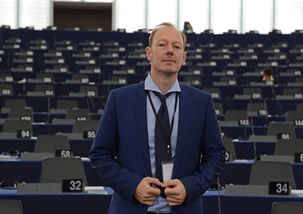 Falsches Thema: Sonneborns Plädoyer für die Meinungsfreiheit im EU-Parlament
