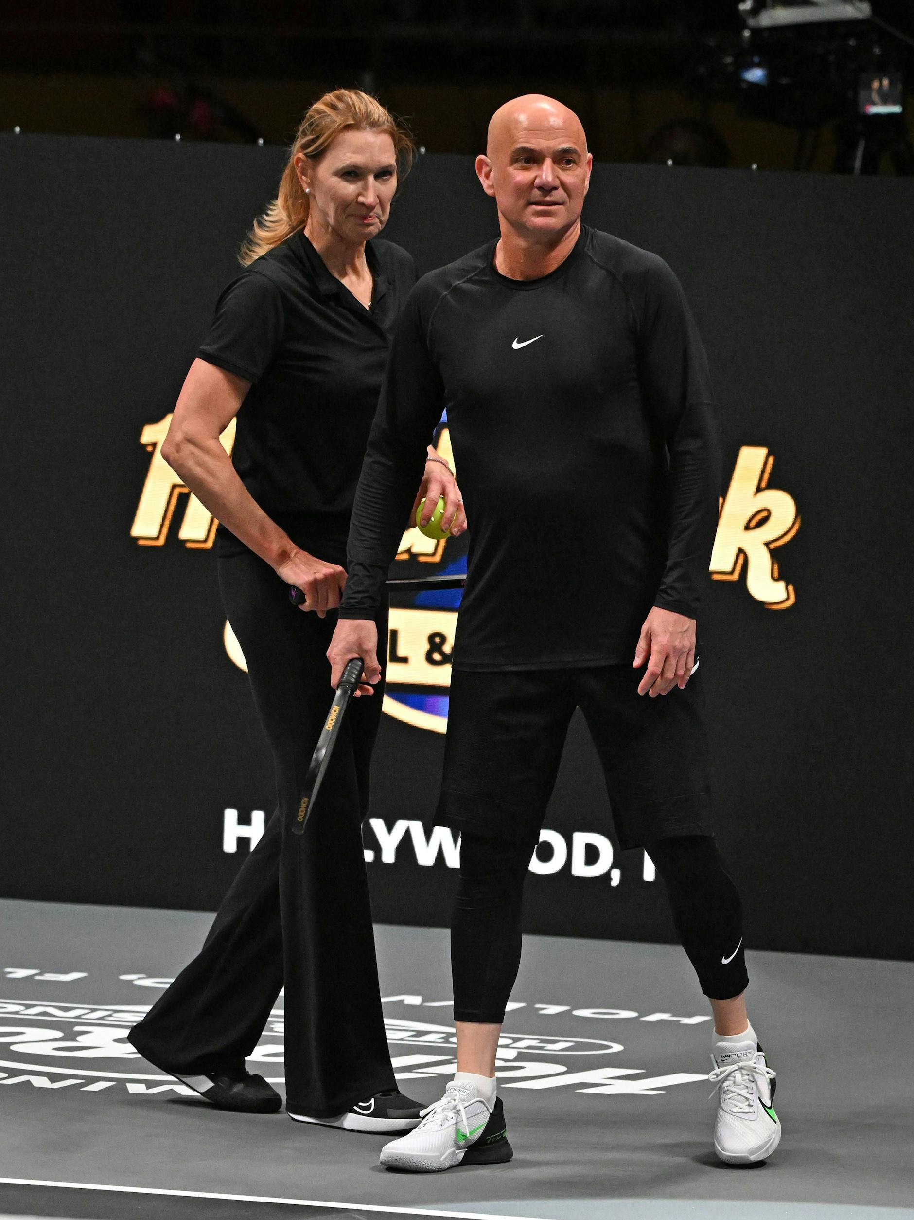 Bei einem Turnier spielte Steffi Graf 2024 im Doppel mit Ehemann Andre Agassi.