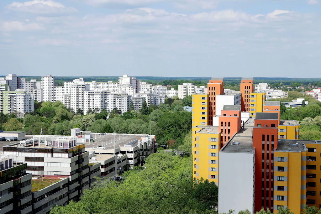 Rätselhafter Knall im Märkischen Viertel: Anwohner berichten von deutlichen Erschütterungen