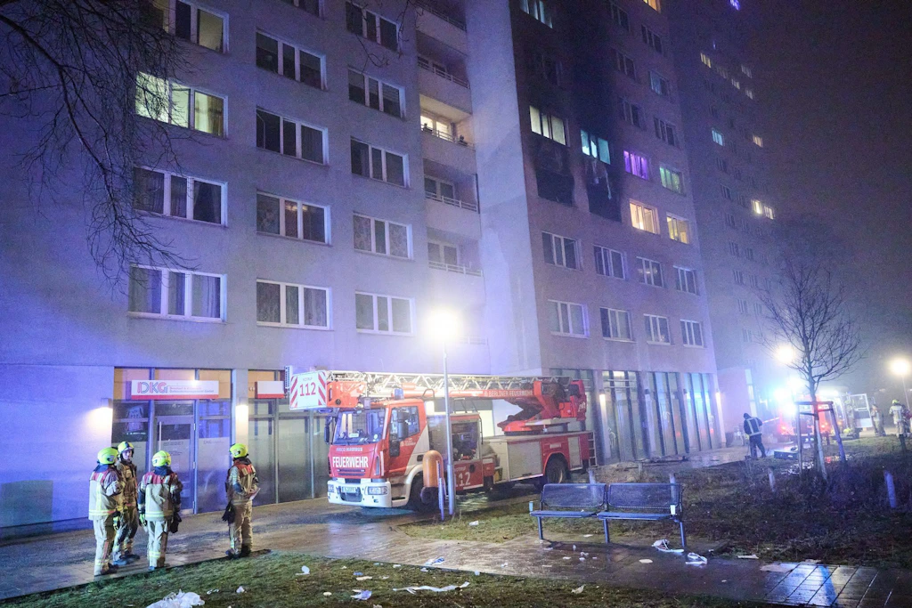 Friedrichsfelde: Kind stirbt bei Hochhausbrand