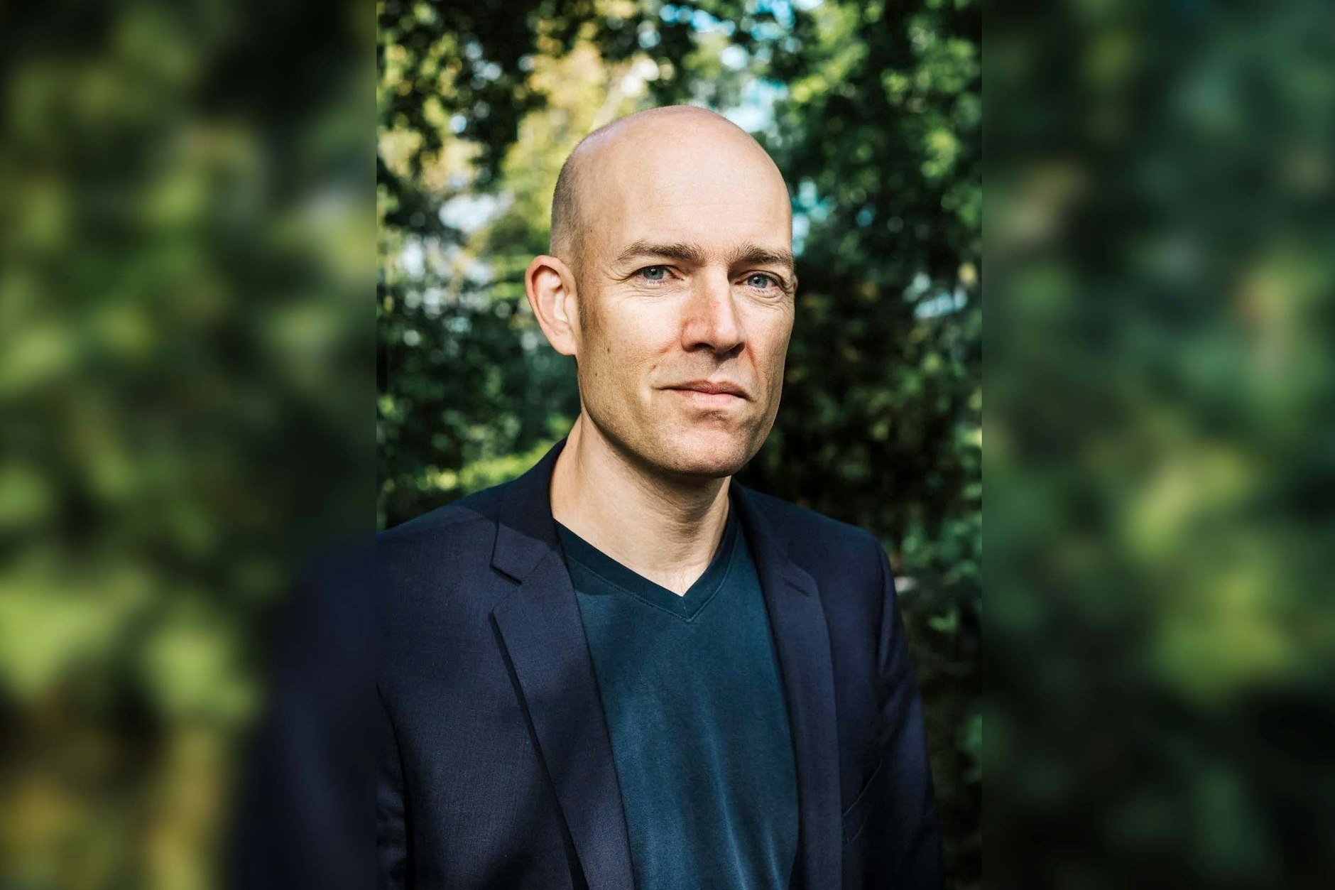 Robert Löhr, geboren 1973 in Berlin, schrieb Romane wie „Der Schachautomat“, „Das Erlkönig-Manöver“ und „Erika Mustermann“. Seine Bücher sind in 25 Sprachen übersetzt.