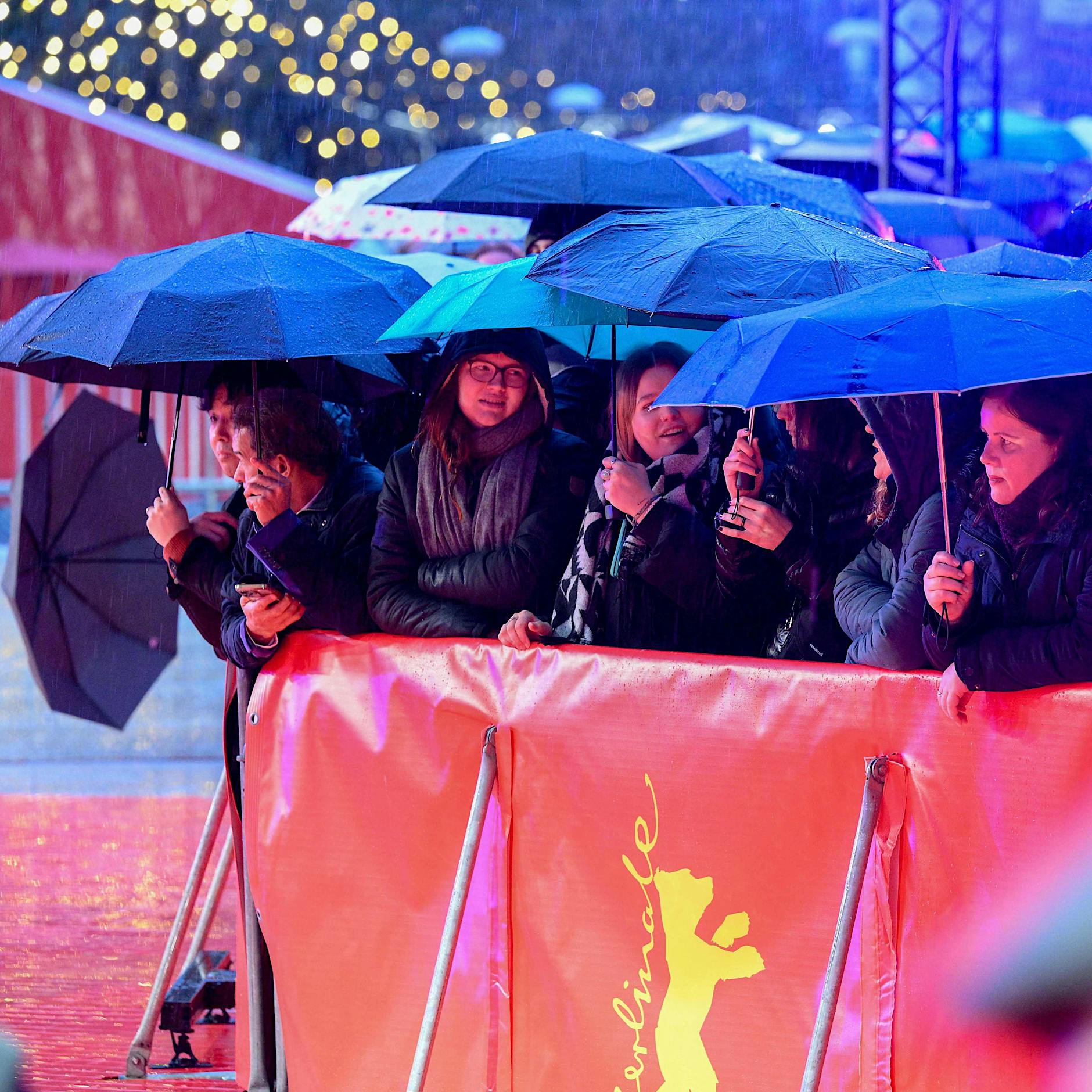 Berlinale-Eröffnung im Regen: Das Filmfestival verliert an Bedeutung
