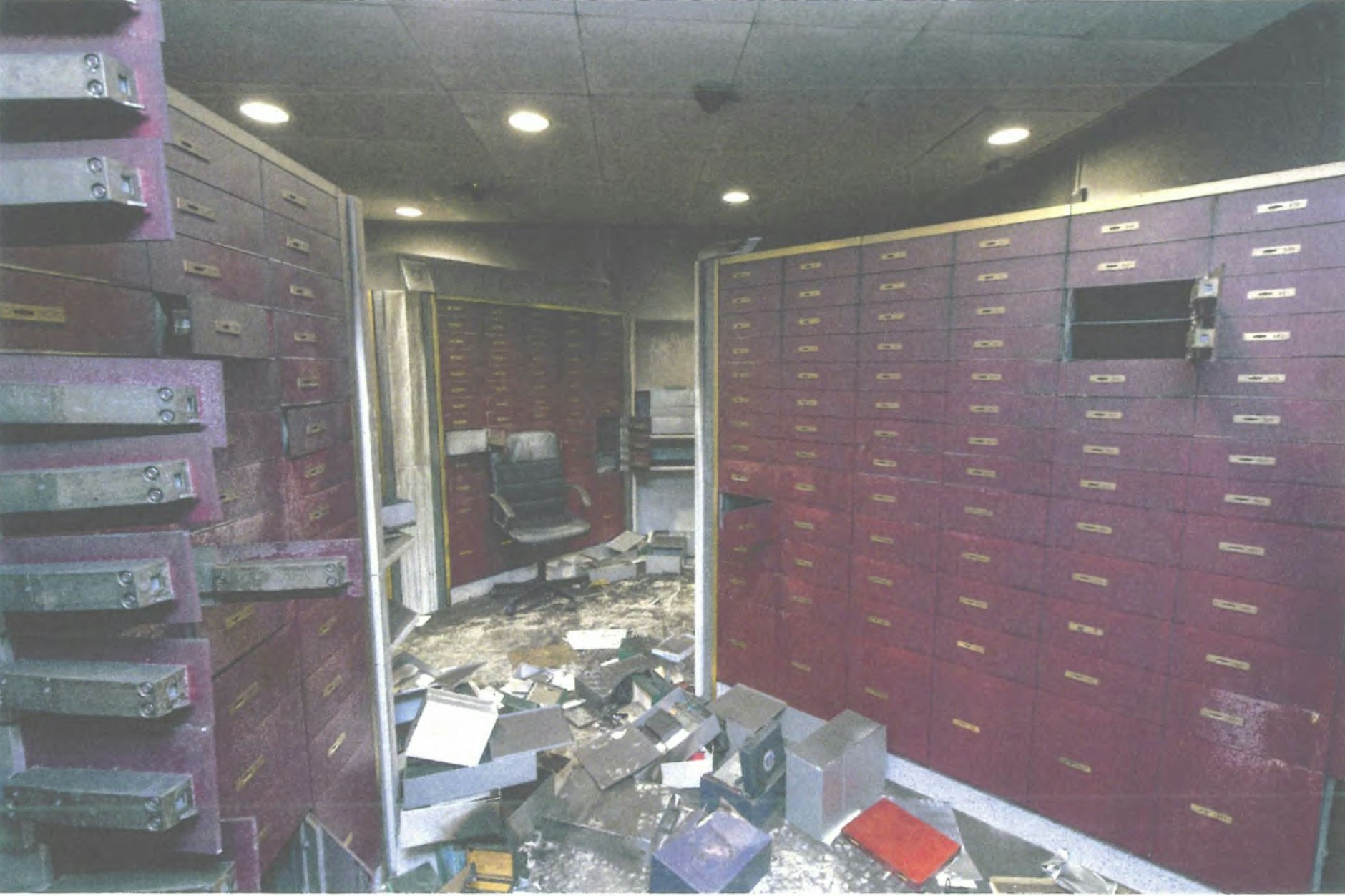 Nach einem spektakulären Raub wurde jetzt ein Tatverdächtiger am BER festgenommen.