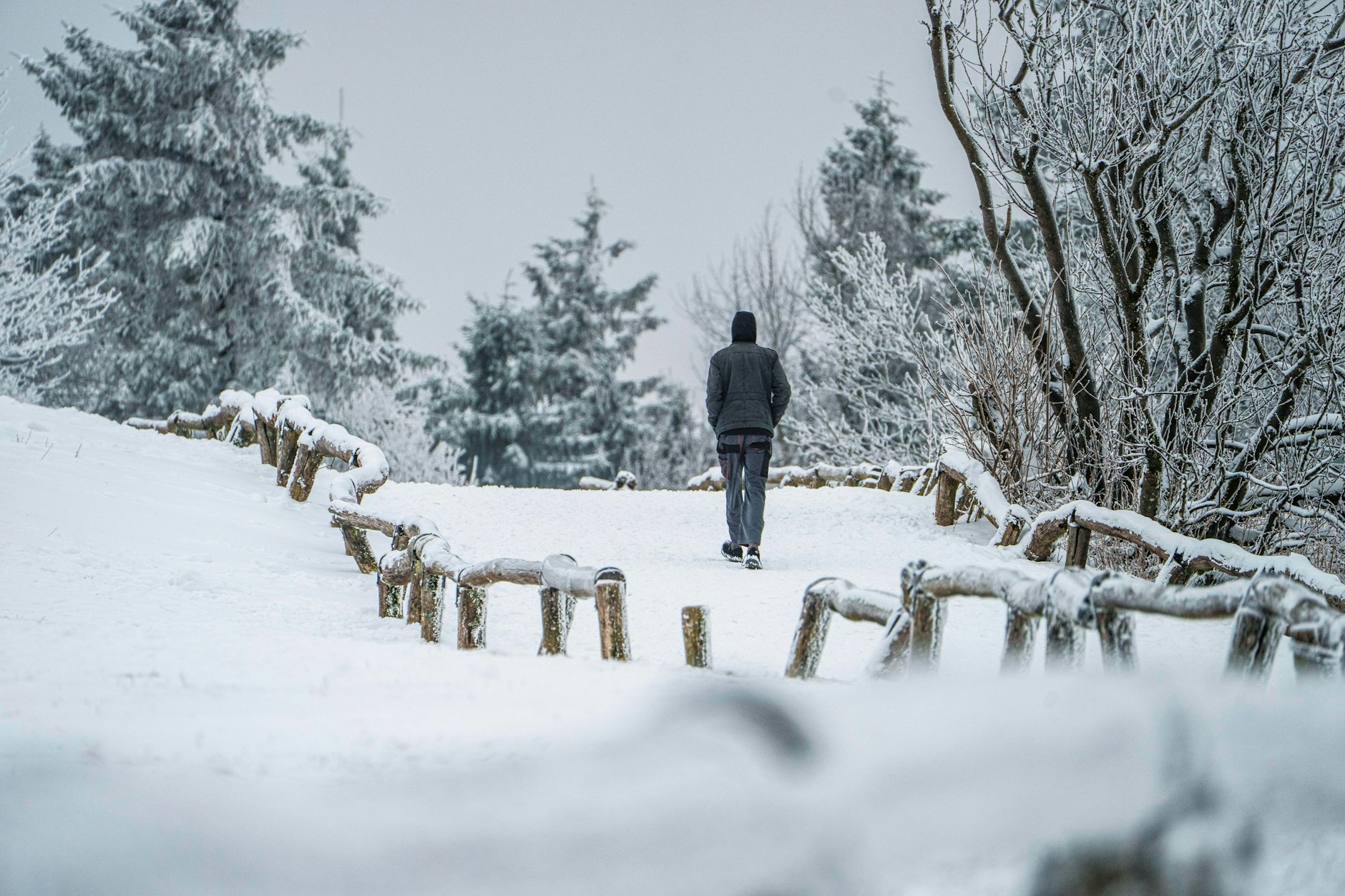 Der schöne Winter scheint vorbei - stattdessen gibt es ekelhafte Kälte und matschigen Schneeregen.