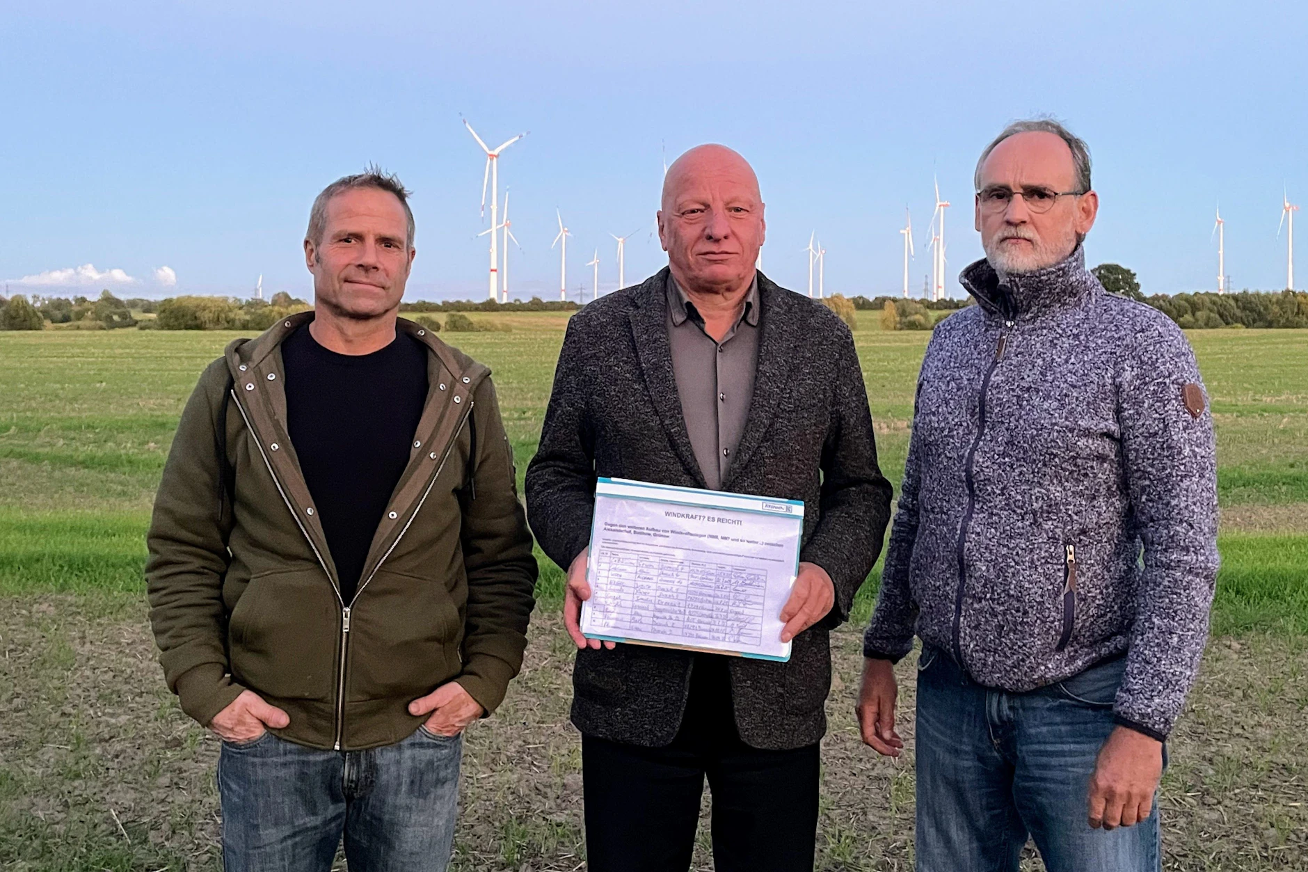 Norbert Fliege, Sewan Latchinian und Carsten Mändle kämpfen gemeinsam in der Uckermark mit Petitionen, aber auch mit juristischer Hilfe gegen die Windindustrie.