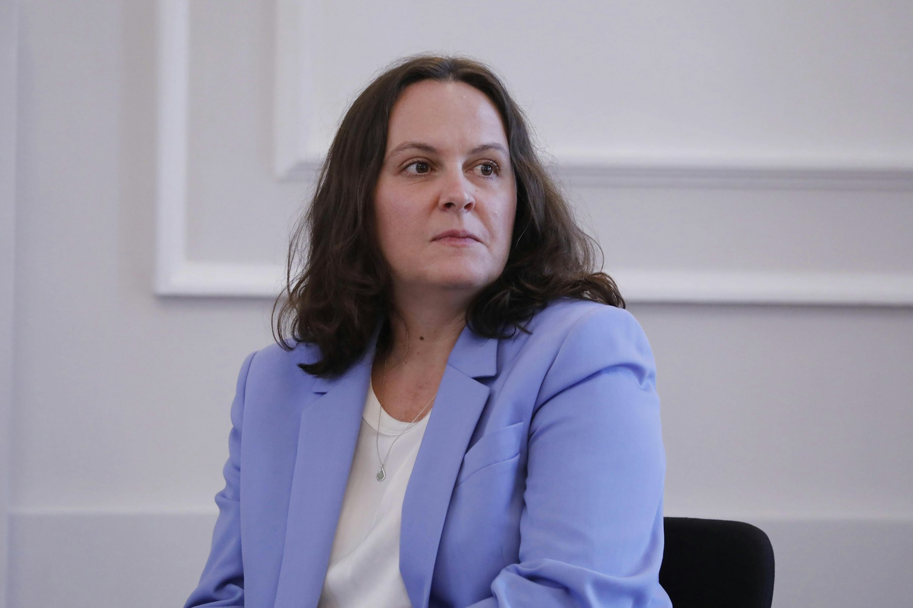 Die Autorin Jana Hensel wirft dem CDU-Politiker Müller vor, das „Lied der AfD“ zu singen.