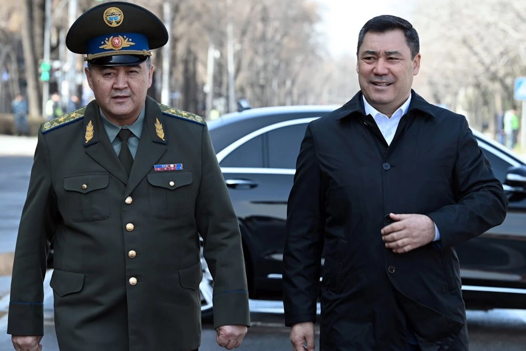 Kirgistan: Präsident Sadyr Dschaparow entlässt Geheimdienstchef Taschijew