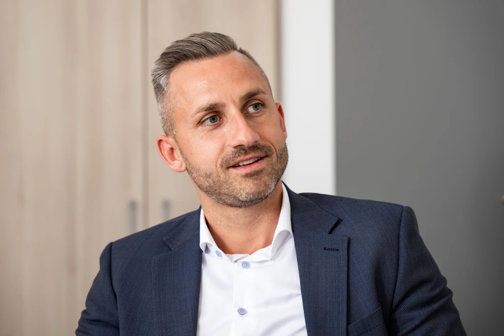 AfD-Vetternwirtschaft: Vorwürfe künstlich skandalisiert? Jetzt spricht Spitzenkandidat Ulrich Siegm…