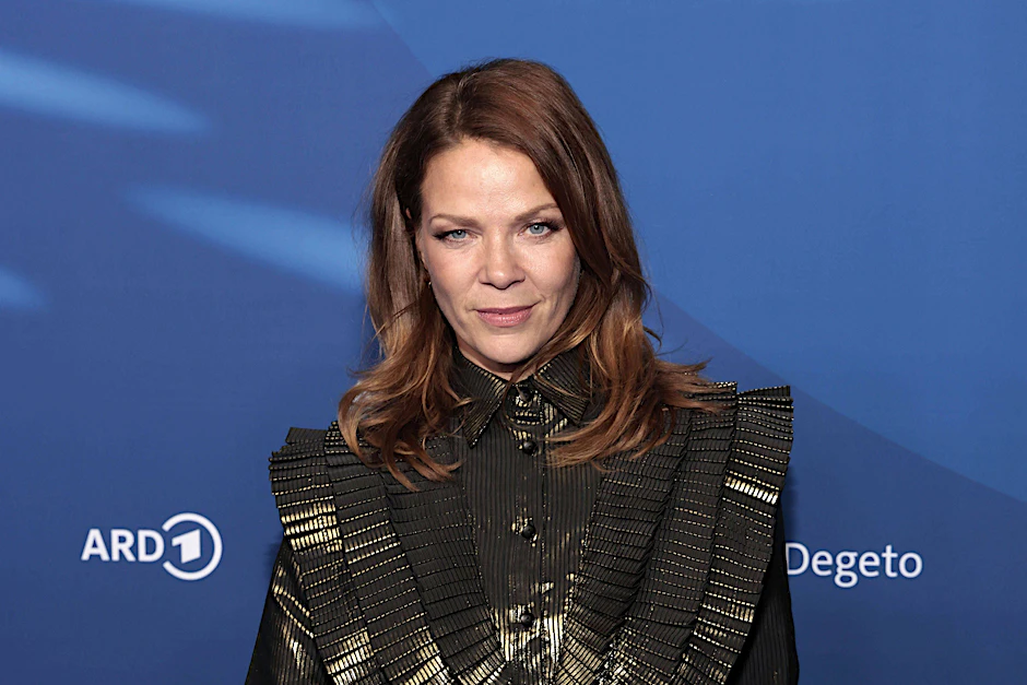 Jessica Schwarz bei der ARD Blue Hour im Rahmen der 76. Berlinale.