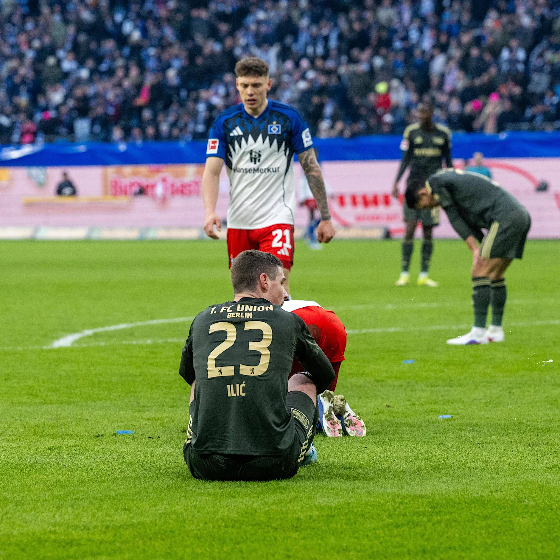 Ilić trifft leeres Tor nicht: 1. FC Union Berlin rutscht in Hamburg in die Krise