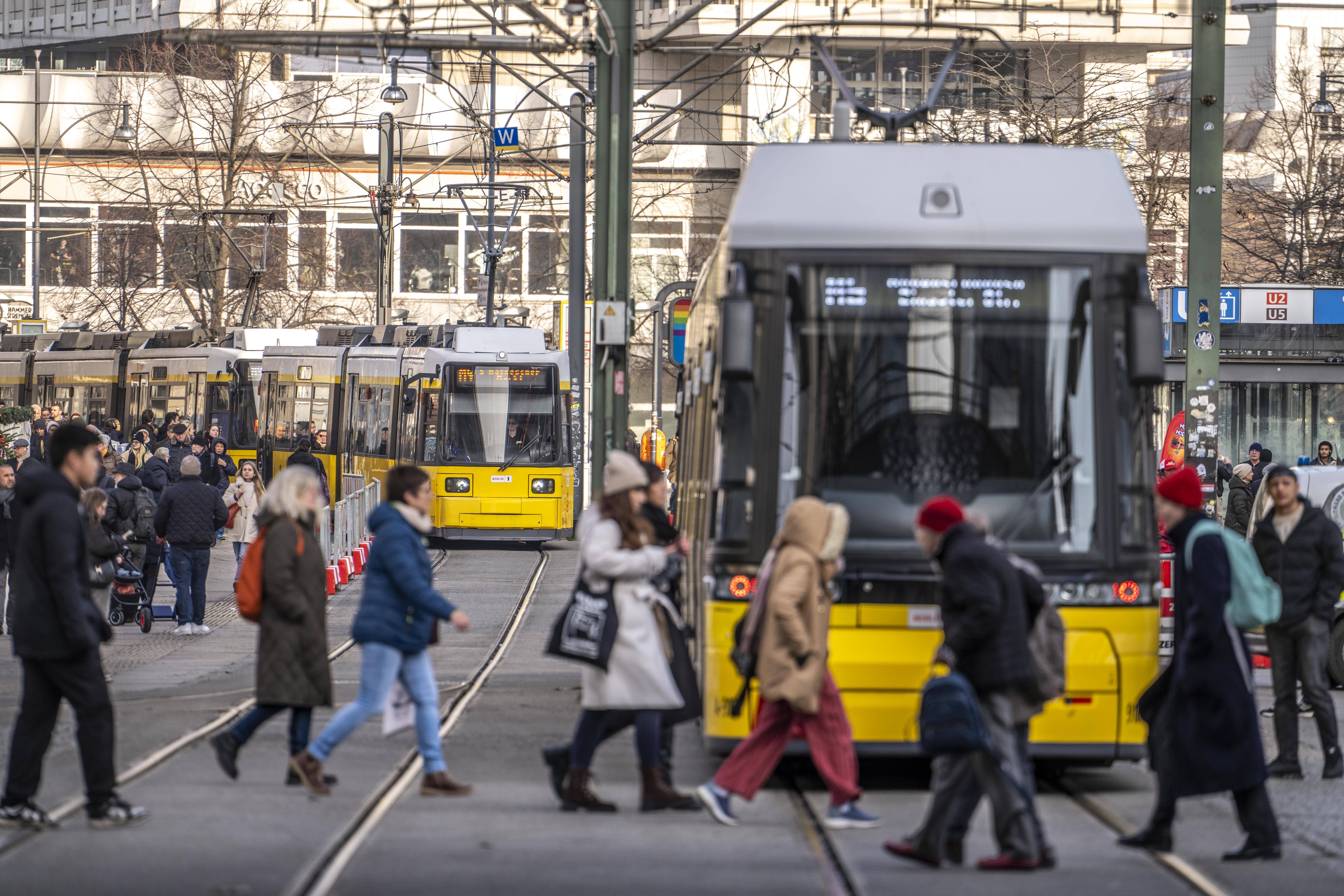 Tramverkehr in Berlin: 39 Stunden Zeitverluste an einem Knotenpunkt – Der Senat handelt nicht