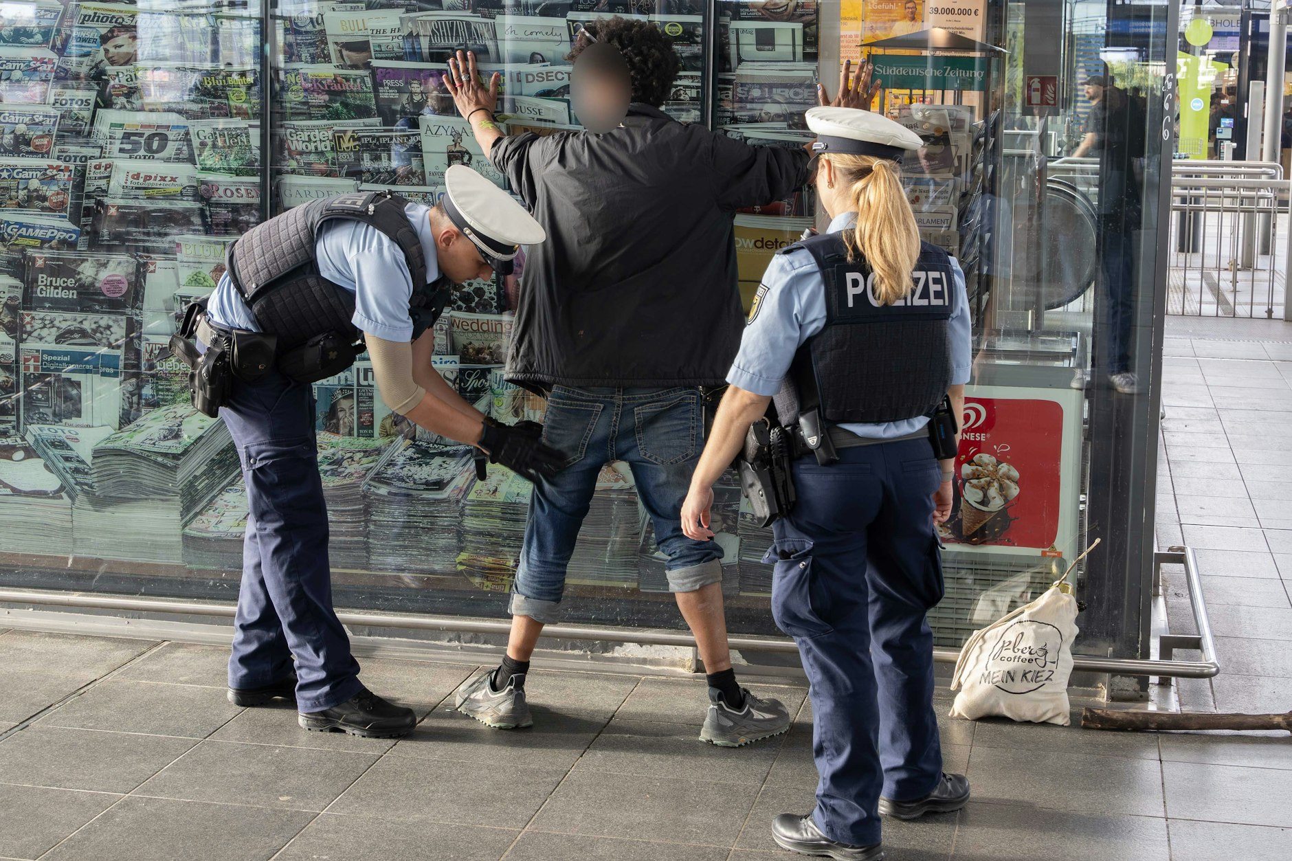 Warum sich viele Berliner trotz Messerverbotszonen weiter unsicher fühlen