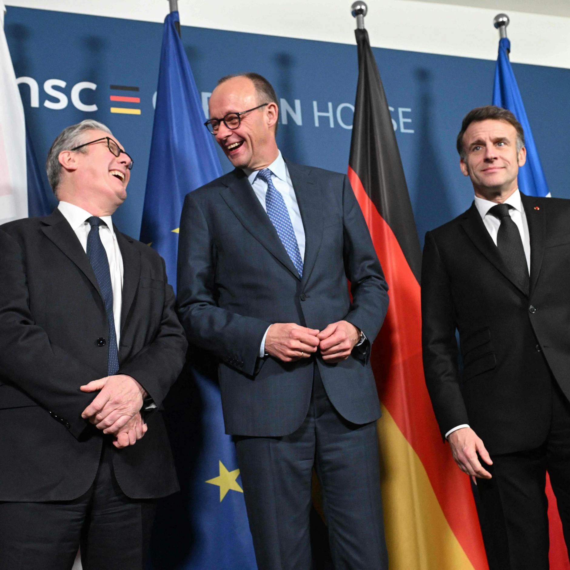 Image - Merz lässt Macron abblitzen: Eine Szene bei der Sicherheitskonferenz in München entlarvt Europas Krise