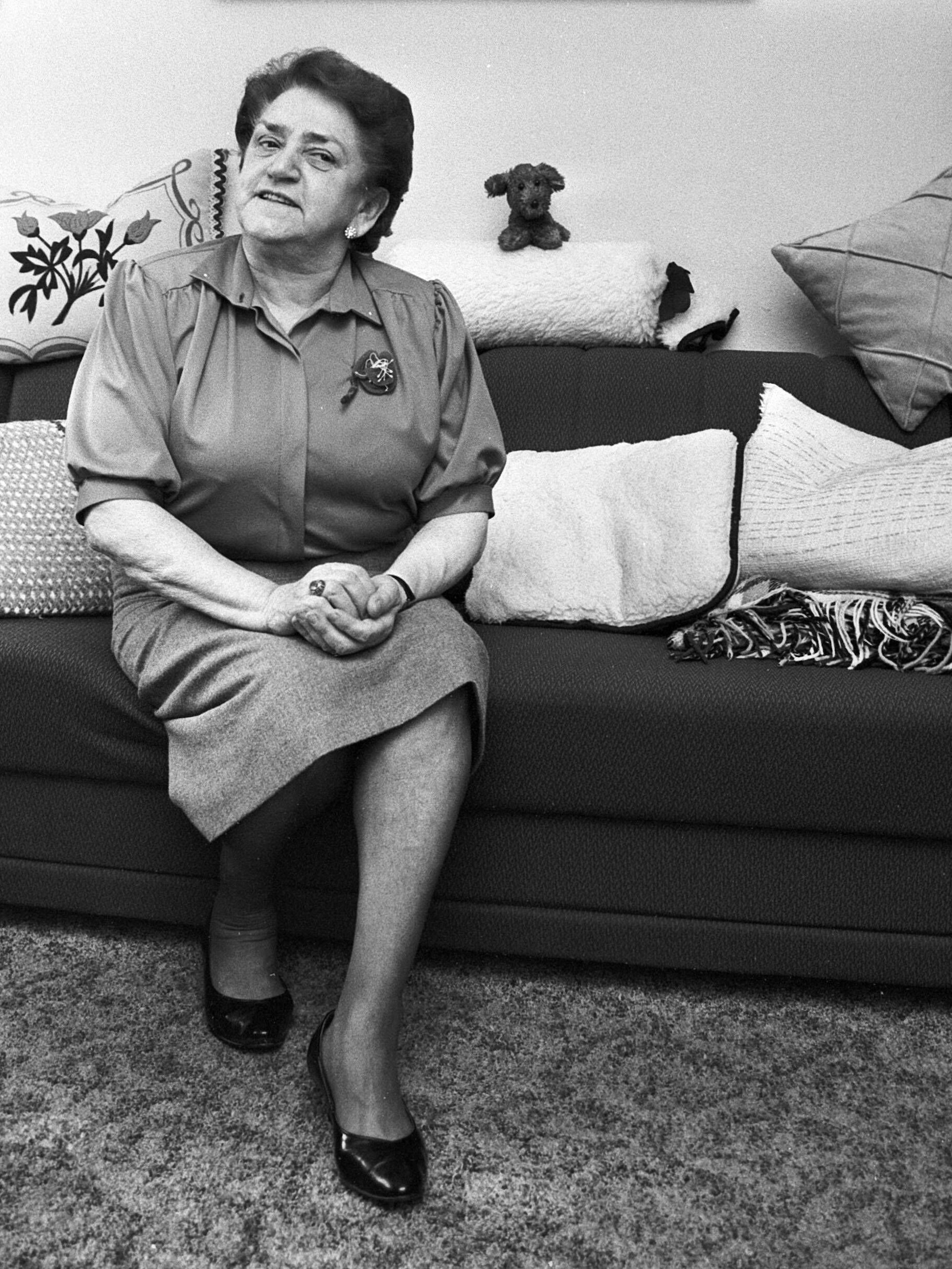 Von Hilde Bügner, die als „wilde Hilde“ bekannt wurde, gibt es nur wenige Bilder. Dieses hier wurde 1992 aufgenommen, zeigt sie in einer Wohnung.