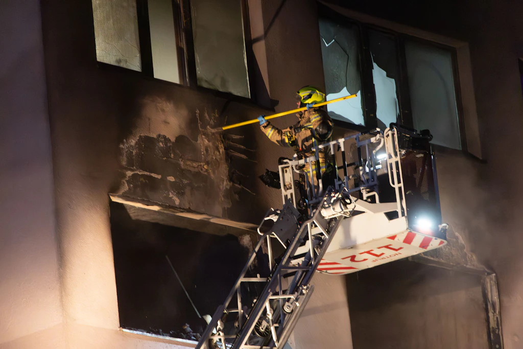 Nach Wohnungsbrand in Berlin-Friedrichsfelde: Mutter und Sohn sterben im Krankenhaus