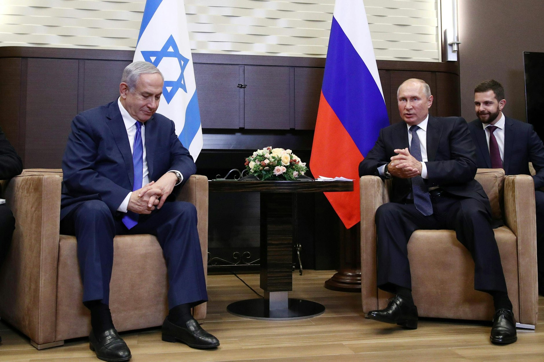 Putin und Netanjahu bei einem Treffen in Sotschi. Aus einst demonstrativer Nähe ist heute ein nüchternes Arbeitsverhältnis zwischen Moskau und Jerusalem geworden.