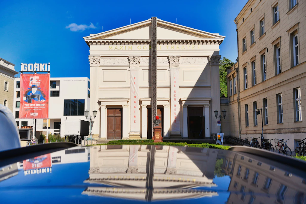 Maxim-Gorki-Theater in Berlin offenbar mit Millionendefizit – Intendanzwechsel steht bevor