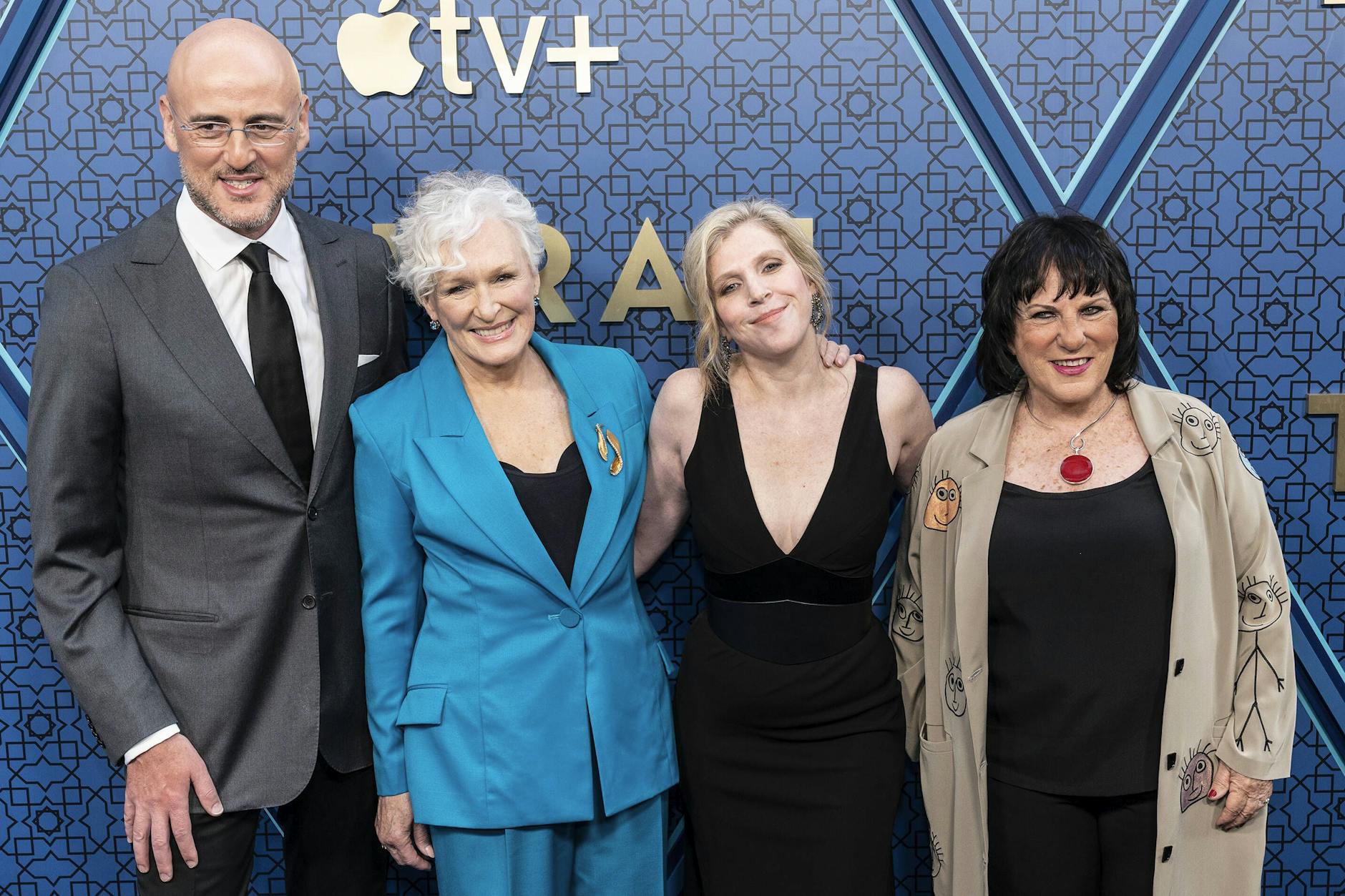 Starproduzentin Dana Eden (Dritte v. l.) ist während den Dreharbeiten der vierten Staffel von „Tehran“ verstorben.