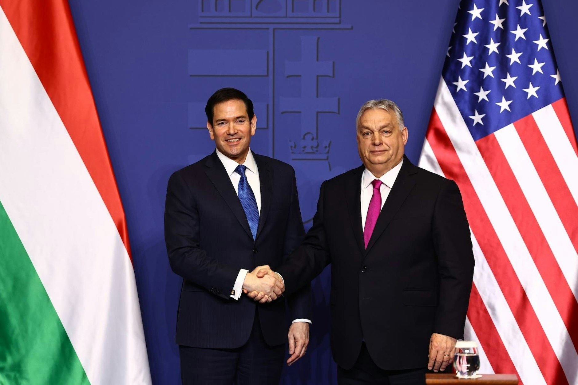 US-Außenminister Marco Rubio und Ungarns Ministerpräsident Viktor Orbán bei einer gemeinsamen Pressekonferenz in Budapest